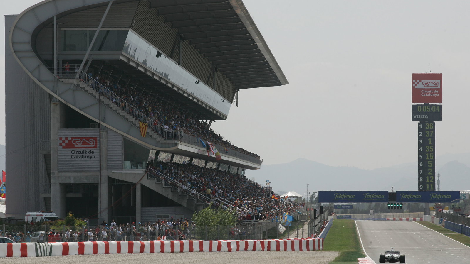 12.05.2006 Granollers, Spain, . Jacques Villeneuve (CDN), BMW Sauber F1 Team, F1.06 - Formula 1 Worl