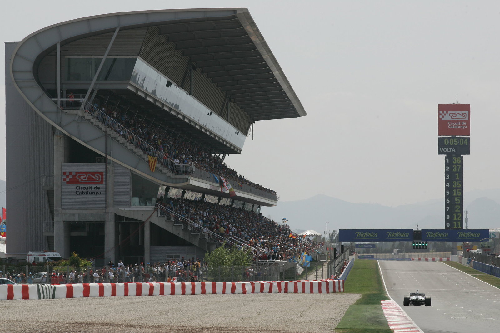 12.05.2006 Granollers, Spain, . Jacques Villeneuve (CDN), BMW Sauber F1 Team, F1.06 - Formula 1 Worl