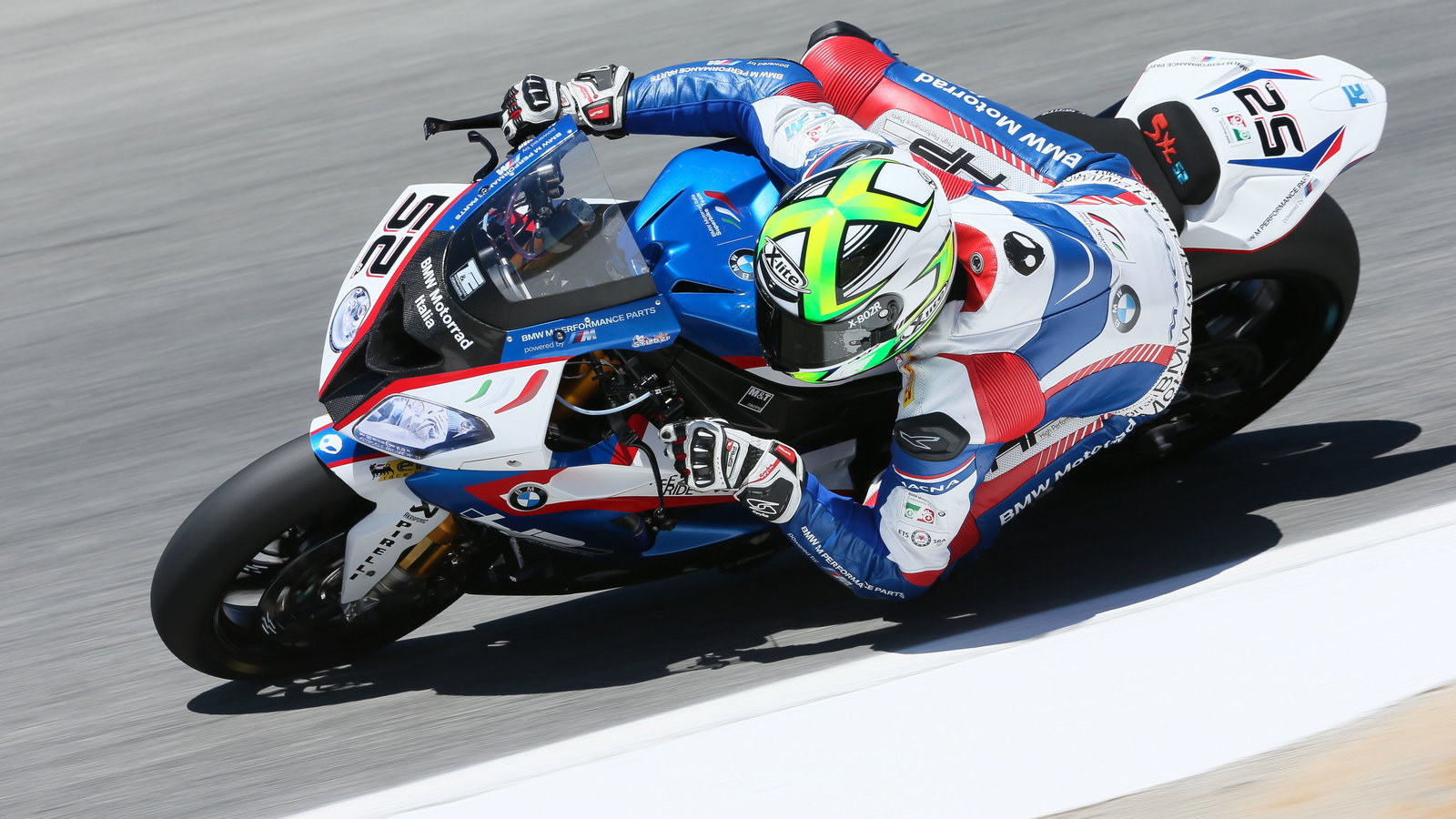 WSBK Laguna Seca: Lowes, Barrier crashes halt second Laguna Seca race