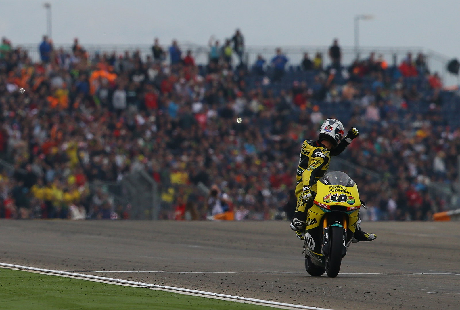 Moto2 Aragon: Victorious Vinales in control for home win