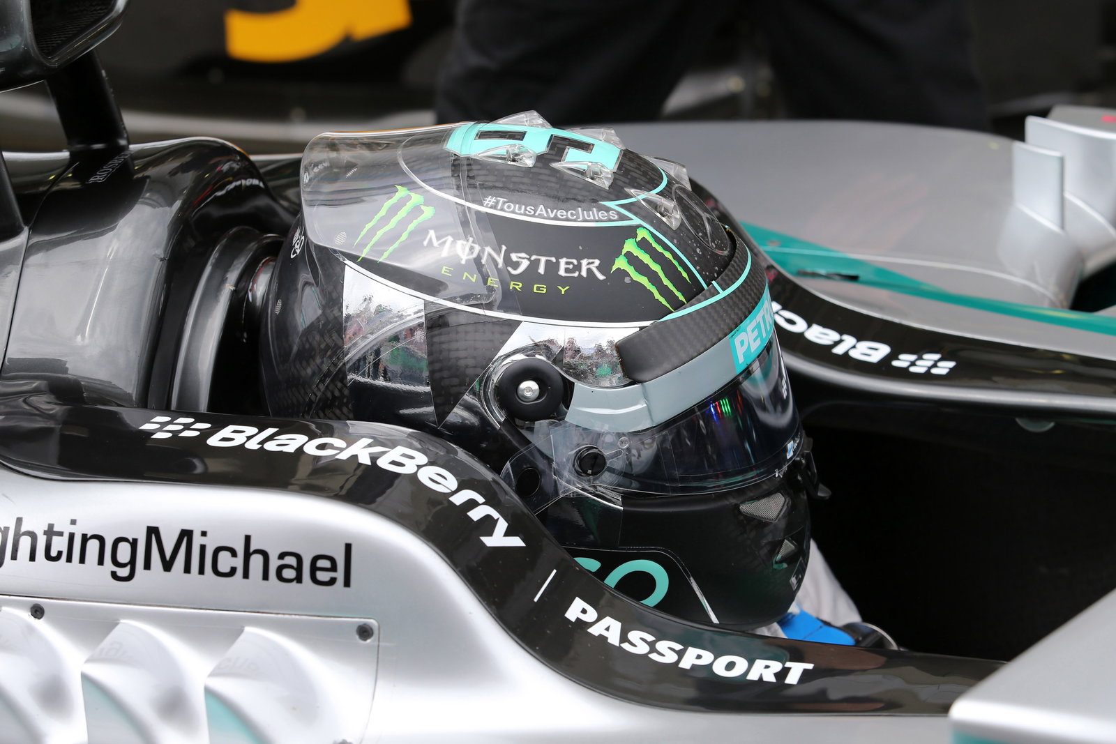 F1 Brazilian Grand Prix: Suspension failure ends Ricciardo's race