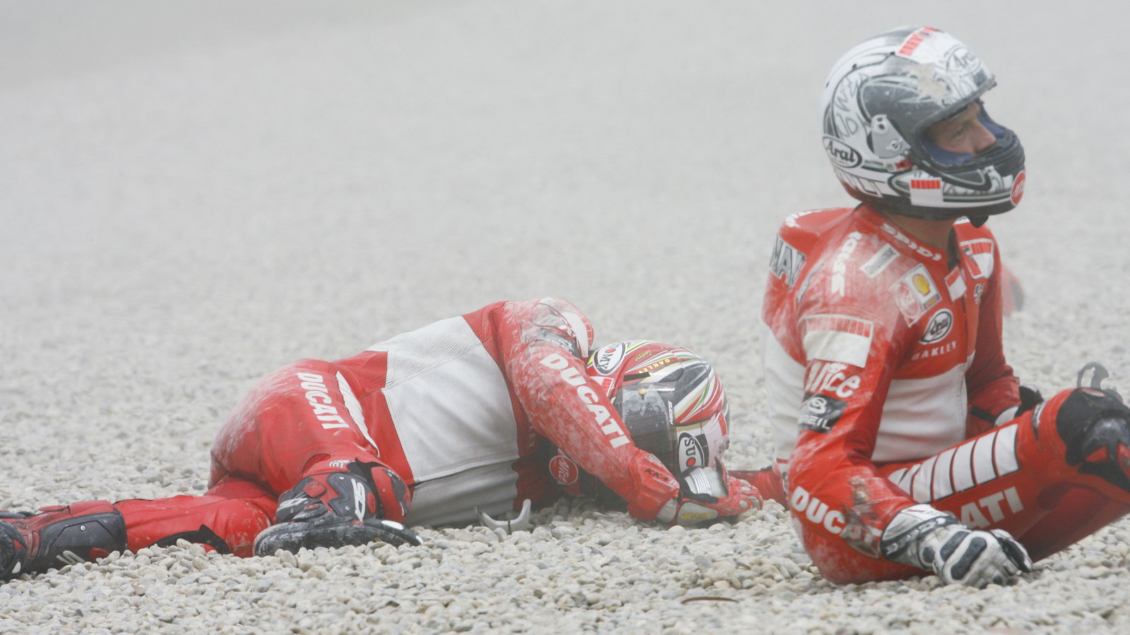 Capirossi, Gibernau after first turn crash, Catalunya MotoGP Race, 2006