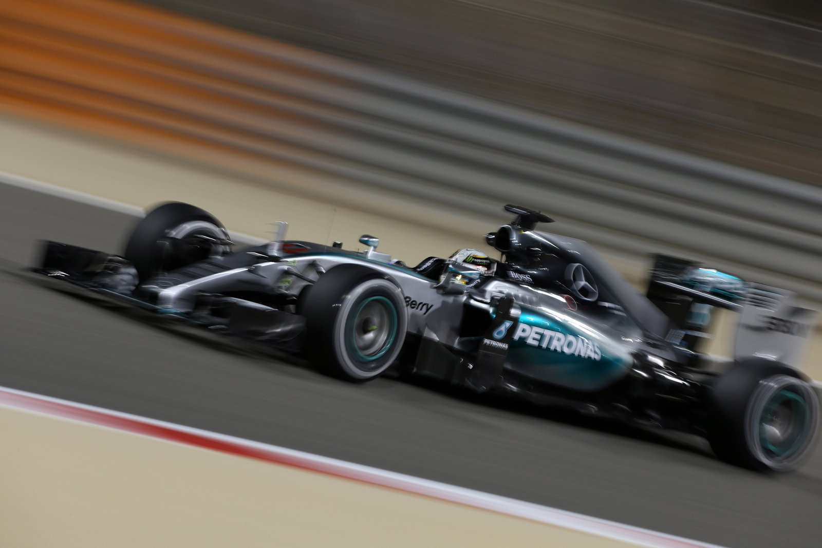 F1 Bahrain Grand Prix: Vettel blames brake problem for Perez clash