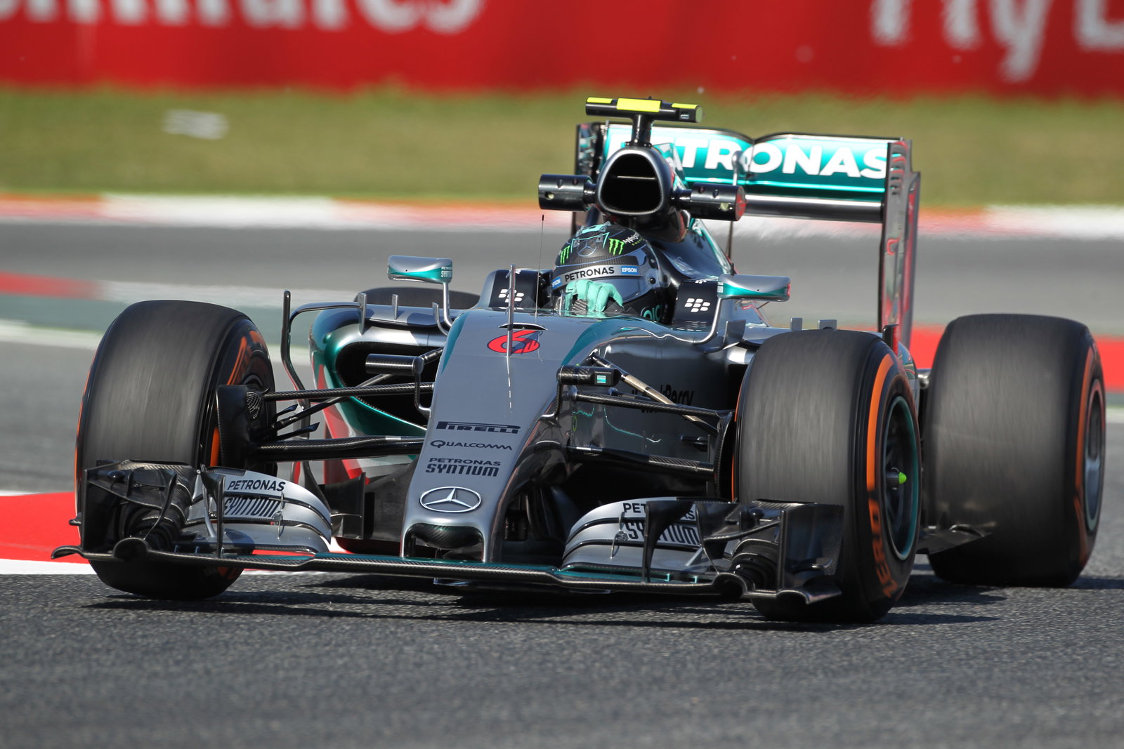 Perez, Hulkenberg take their rivalry to the kitchen