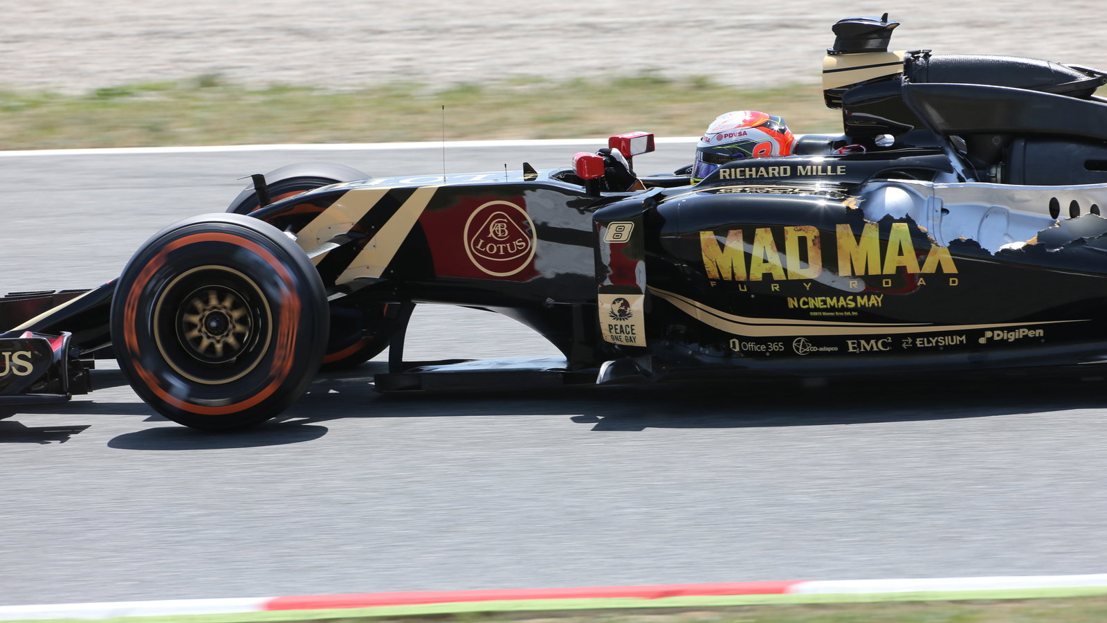 F1 Spanish Grand Prix: Grosjean starts weekend with an 'explosion'