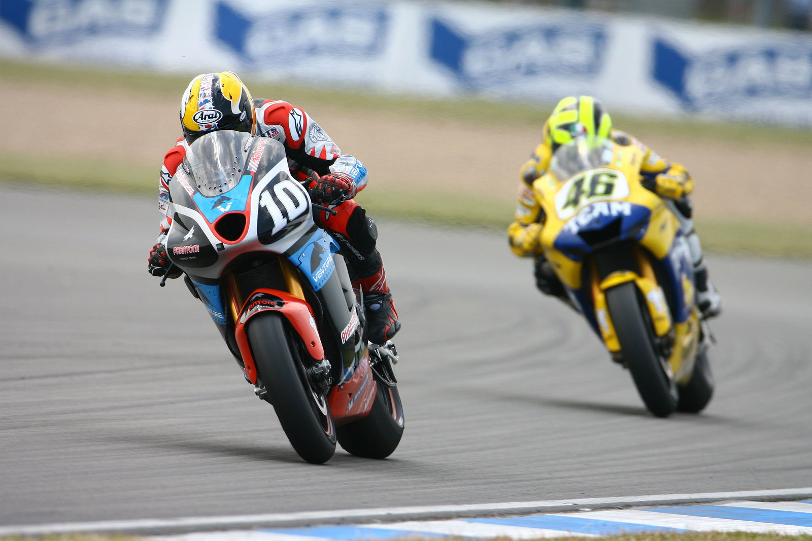 Roberts, Rossi, British MotoGP Race 2006