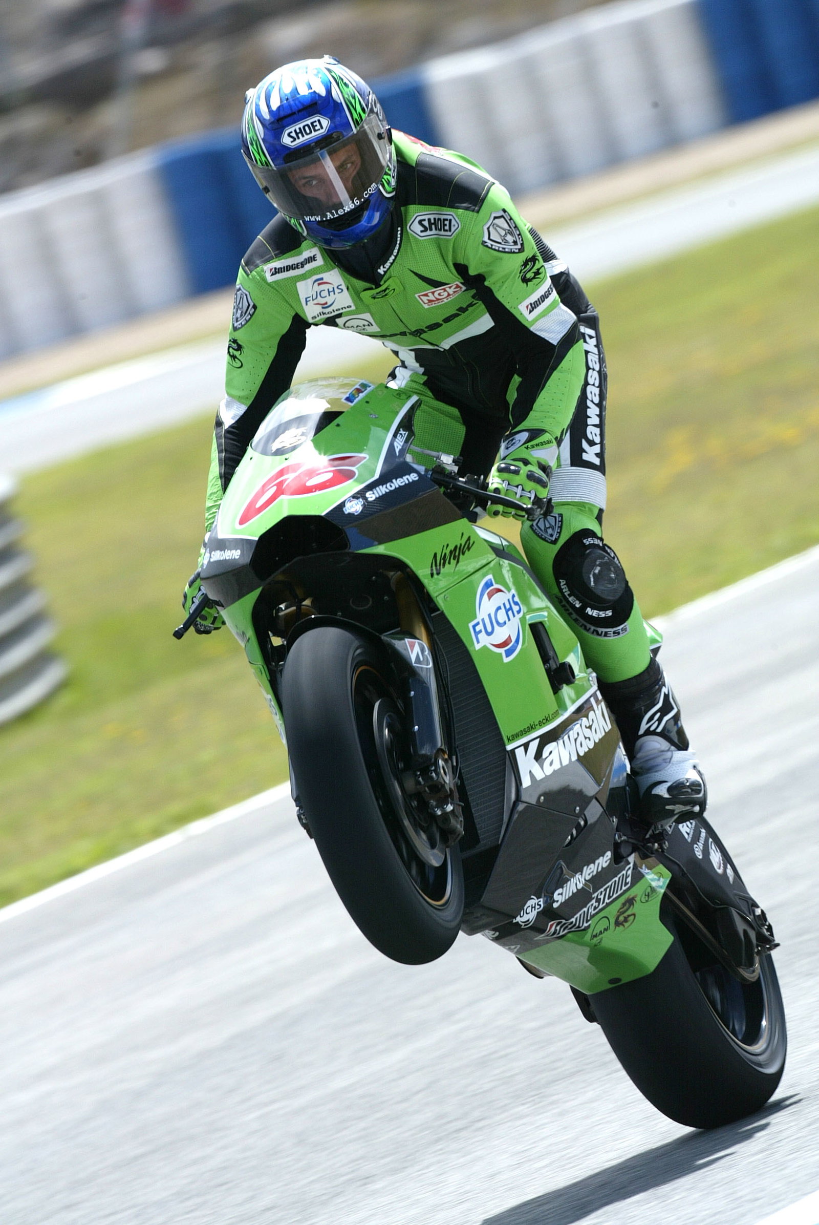 Hofmann wheelies, Spanish MotoGP, 2004