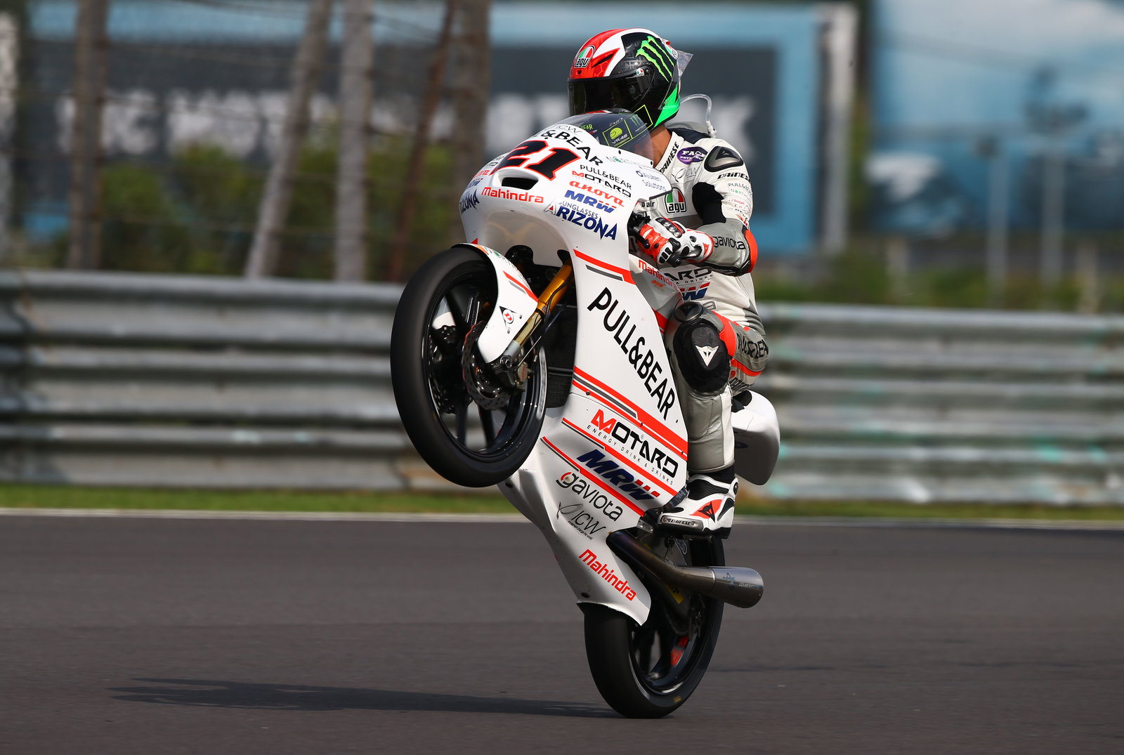 Moto3 Malaysia: Brave wet lap sees Binder snatch pole