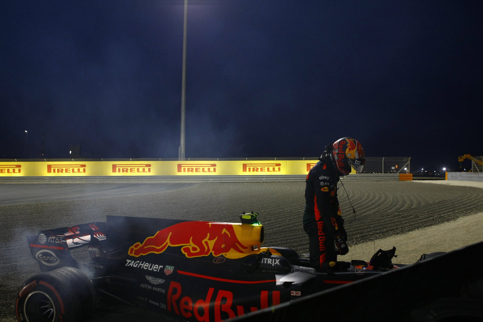 F1 Bahrain GP: Ricciardo unimpressed by Hamilton pit lane delaying tactics