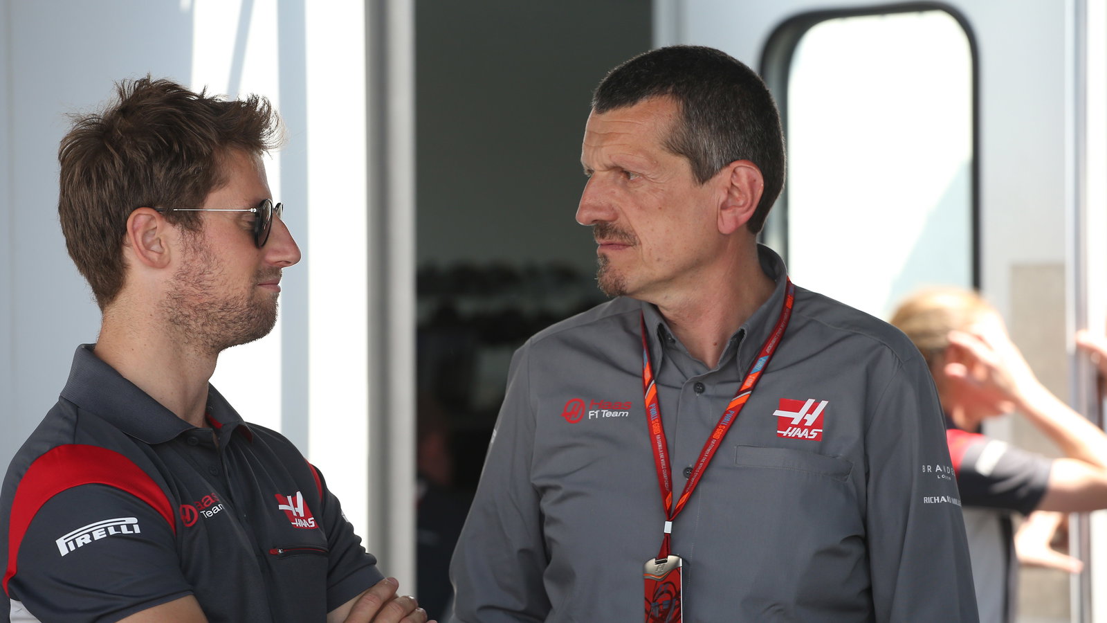 11.06.2017- Guenther Steiner (ITA) Haas F1 Team Prinicipal and Romain Grosjean (FRA) Haas F1 Team VF