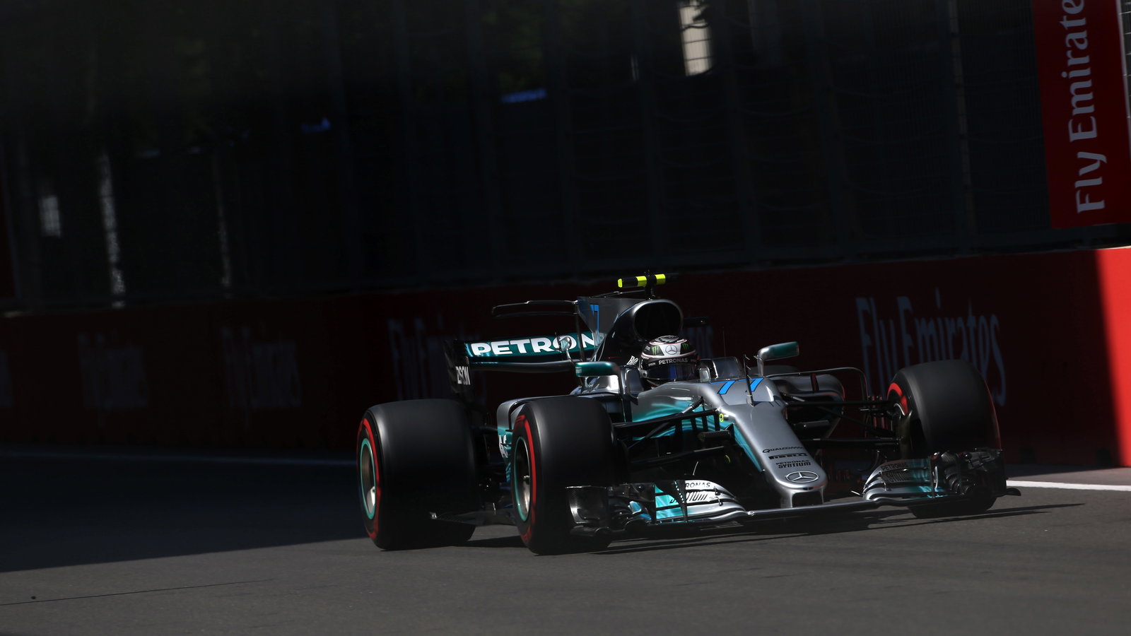 Azerbaijan GP: Wolff warns Eddie Jordan to 'stop putting fake news out'