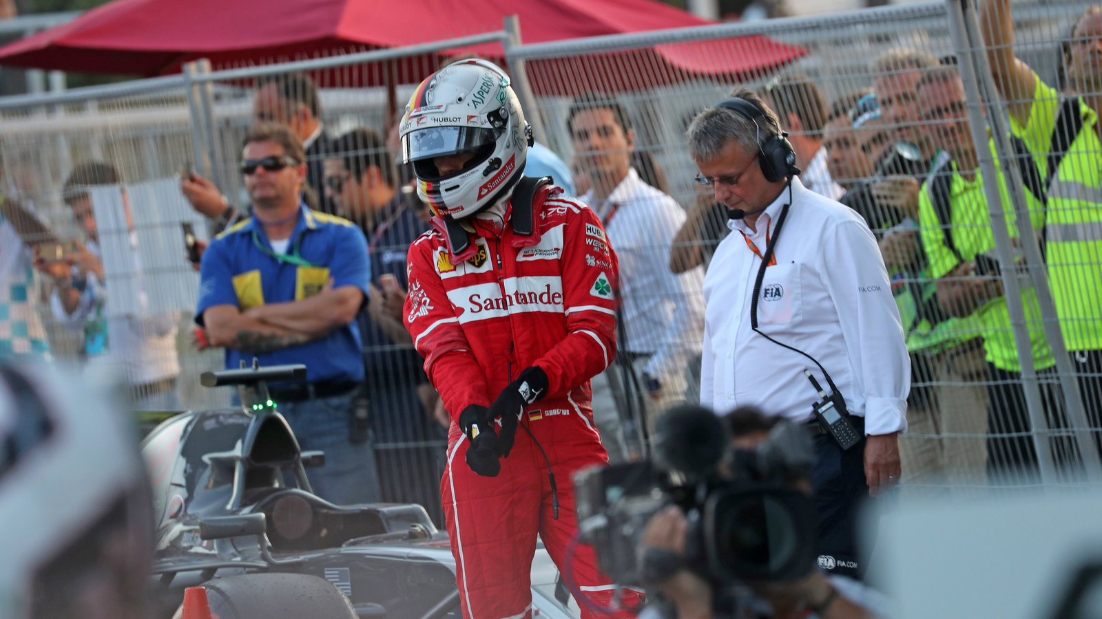 Azerbaijan GP: Lauda slams 'crazy' Vettel for 'freaking out' in Hamilton spat