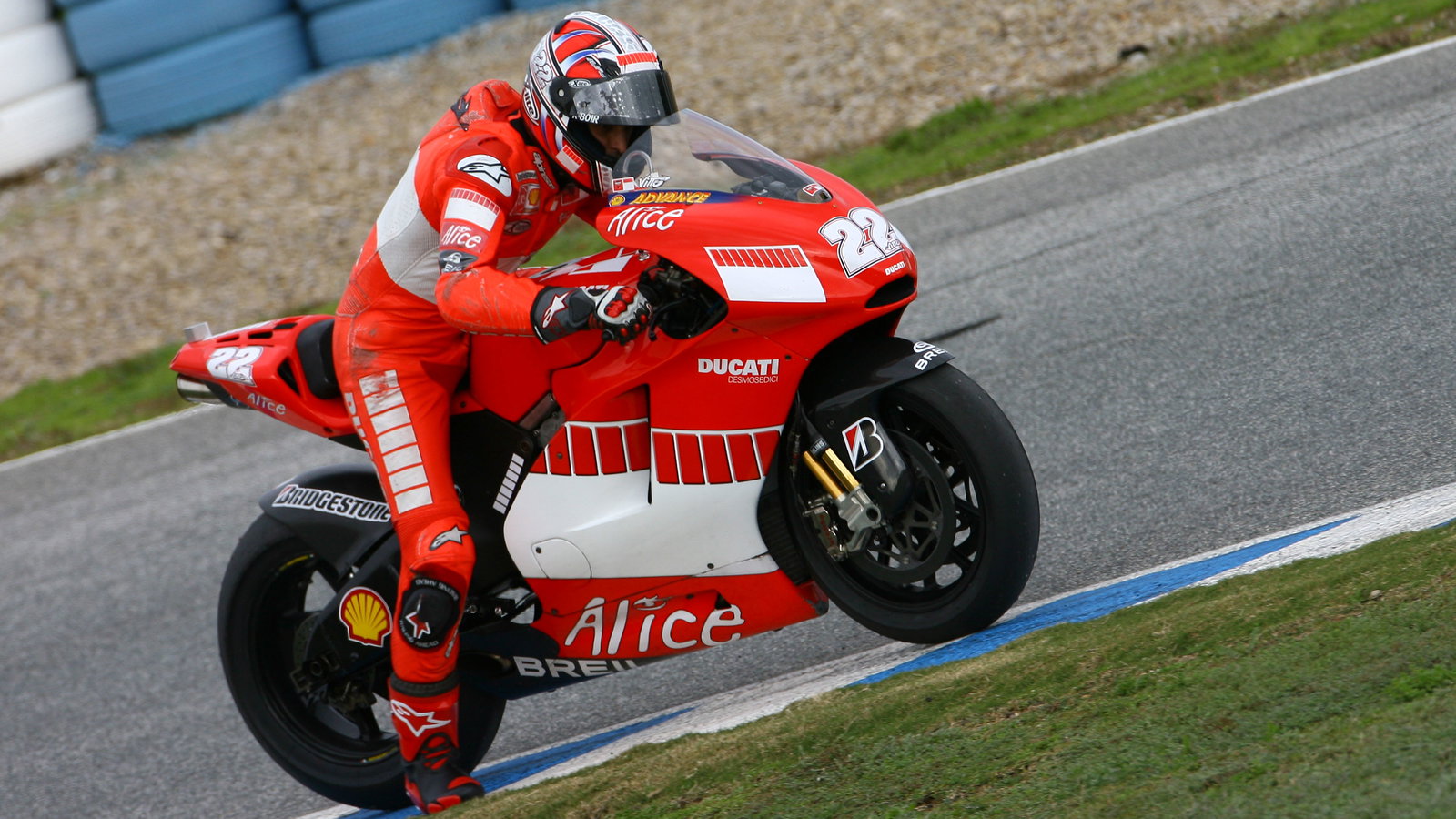 Guareschi`s Ducati breaks down, Jerez November MotoGP Test 2006