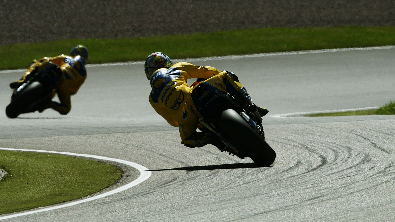 Biaggi Leads Tamada, German MotoGP, 2004