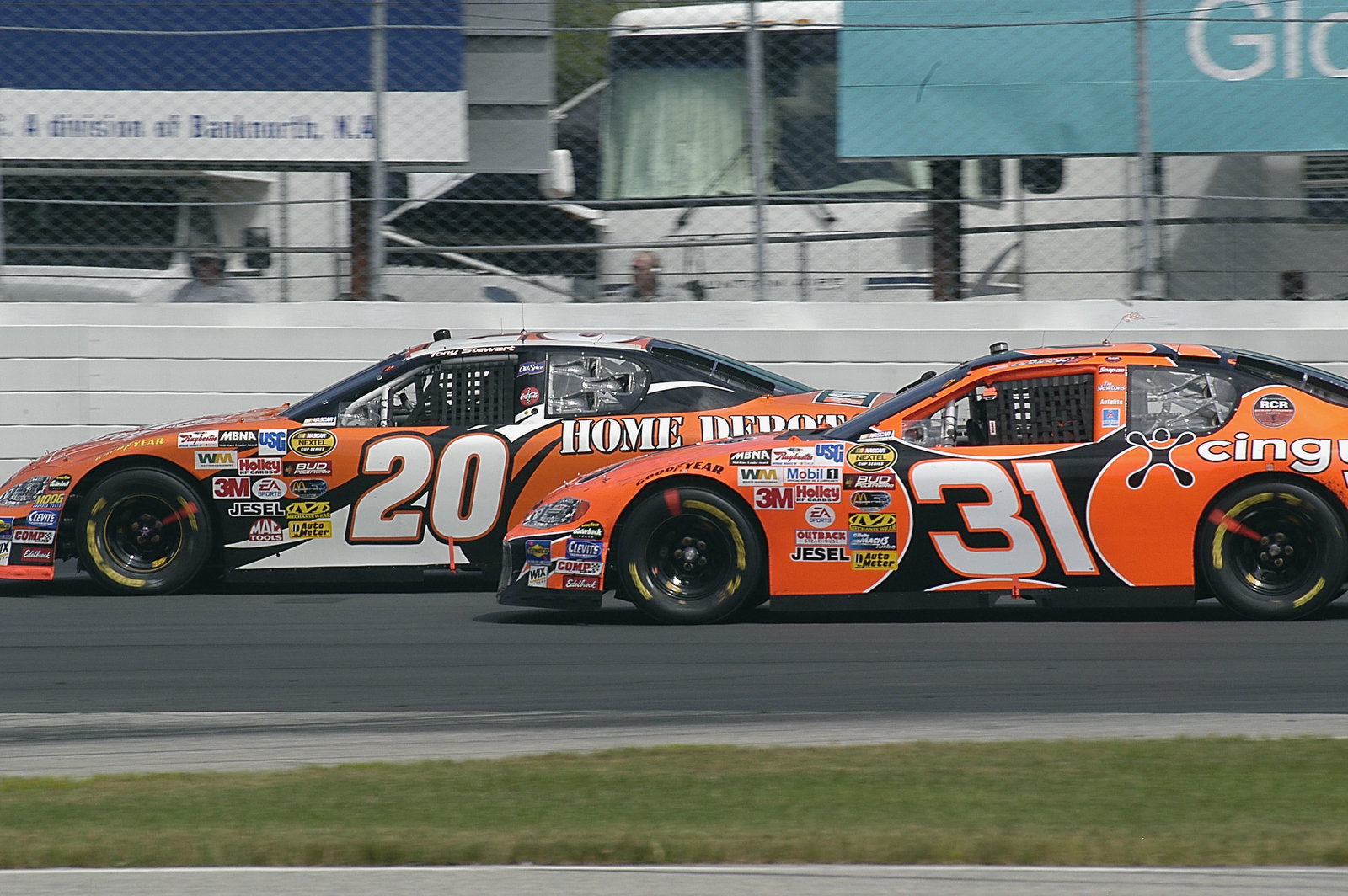 Tony Stewart and Robby Gordon in action at the New Hampshire International Speedway