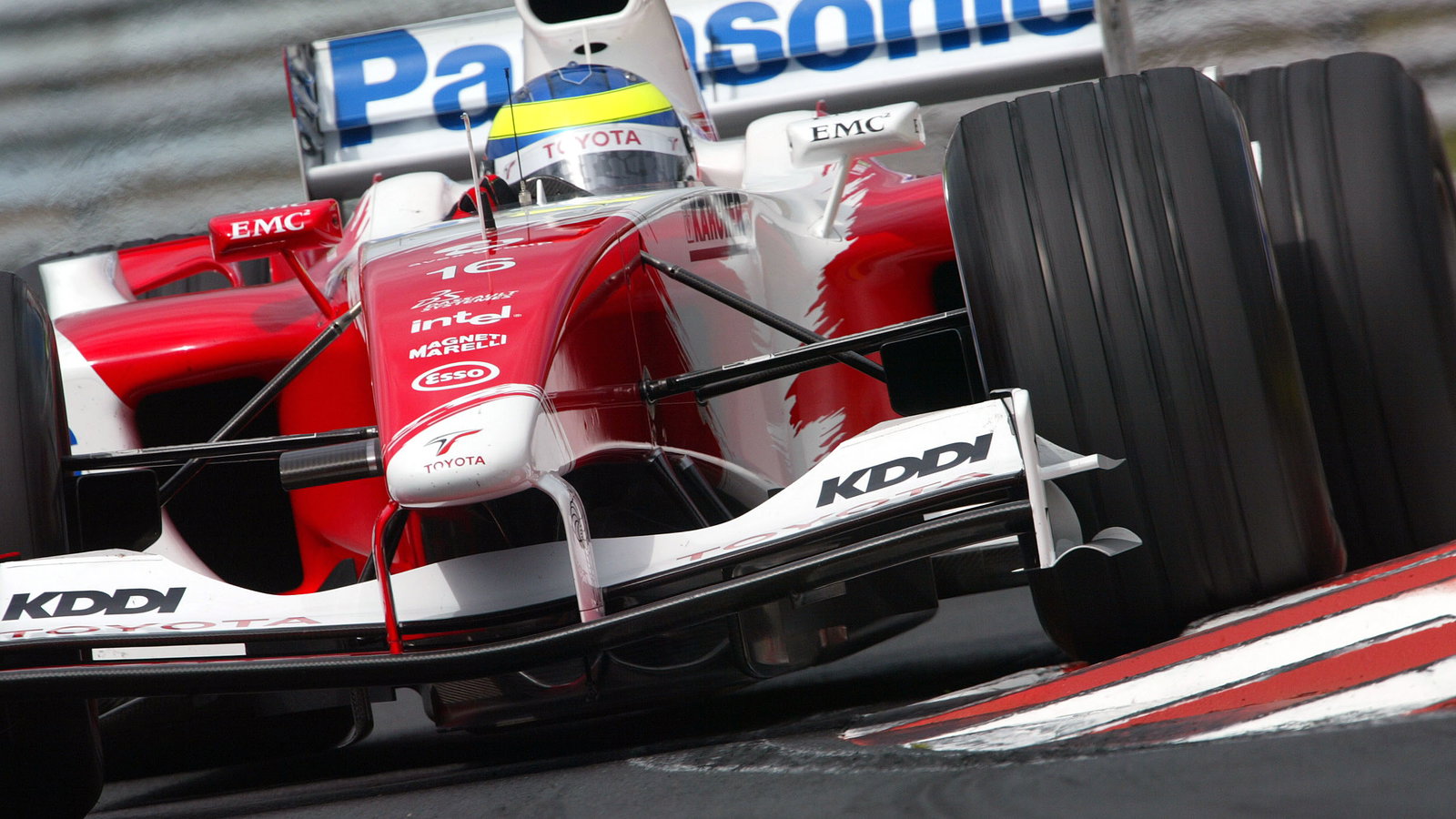 Ricardo Zonta - Toyota TF104B