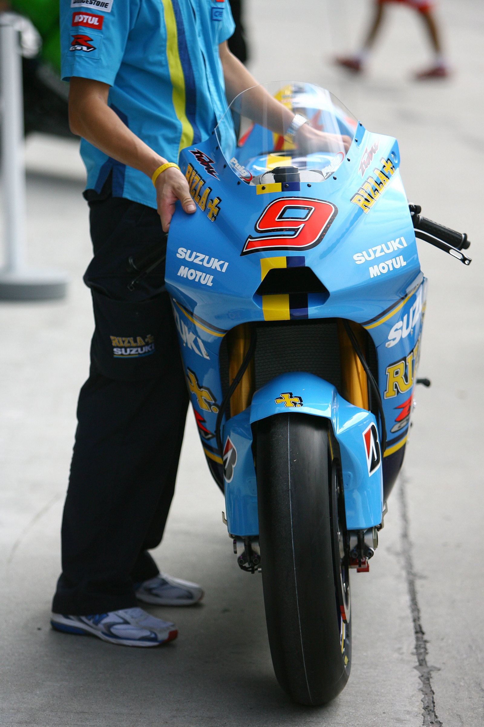 New Suzuki fast on the straights. | Crash.net