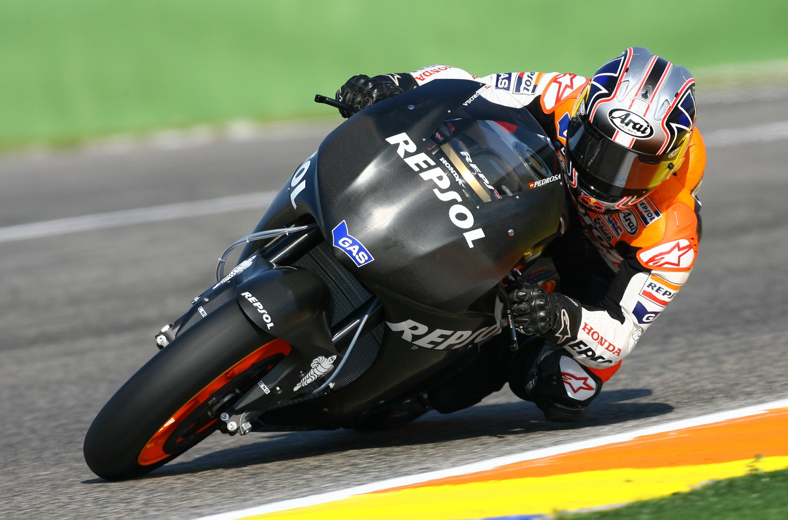 FIRST PICTURES: 2008 Honda RC212V. | Crash.net