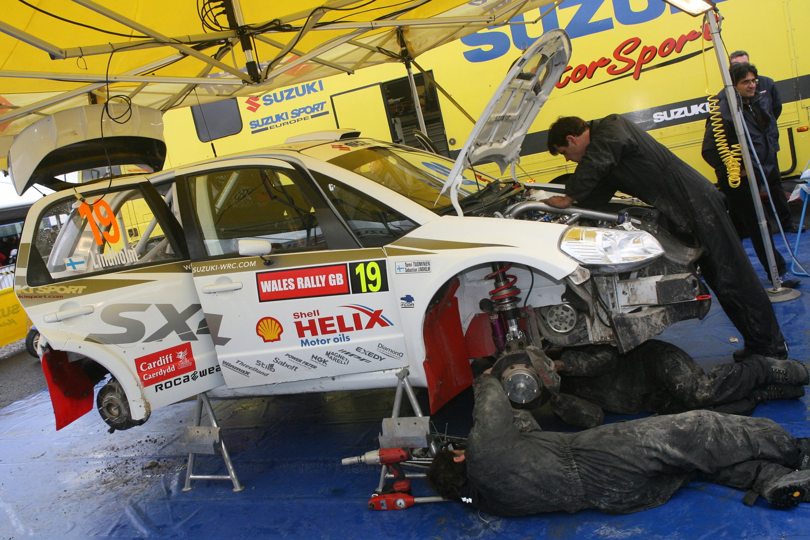 Sebastian Lindholm (FIN) / Tomi Tuominen (FIN), Suzuki WRT SX4 WRC