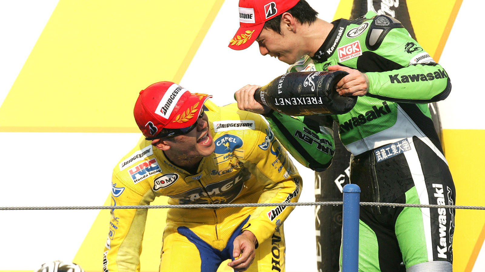 Tamada and Nakano, Japanese MotoGP Race, 2004