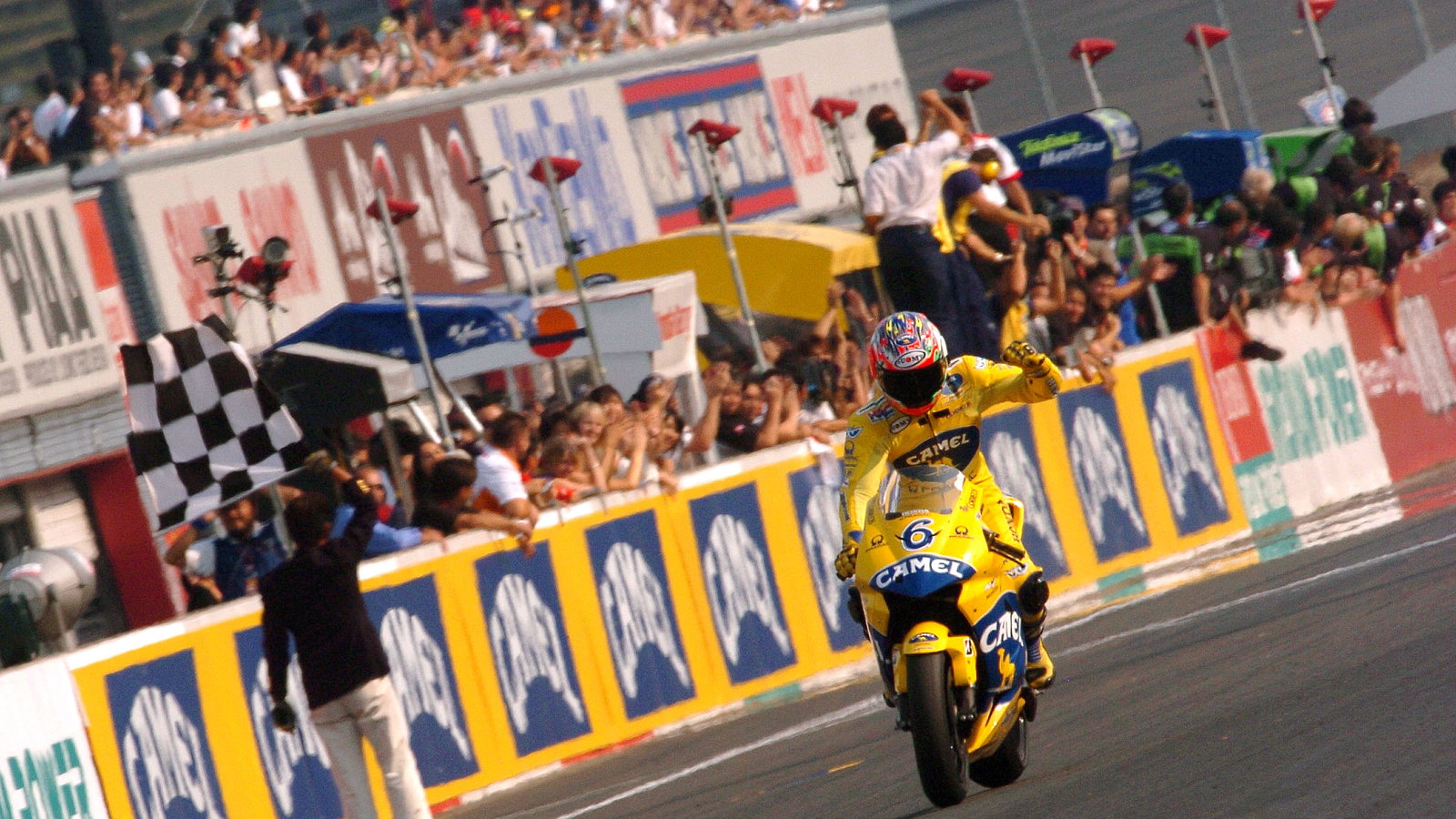 Tamada wins, Japanese MotoGP Race 2004