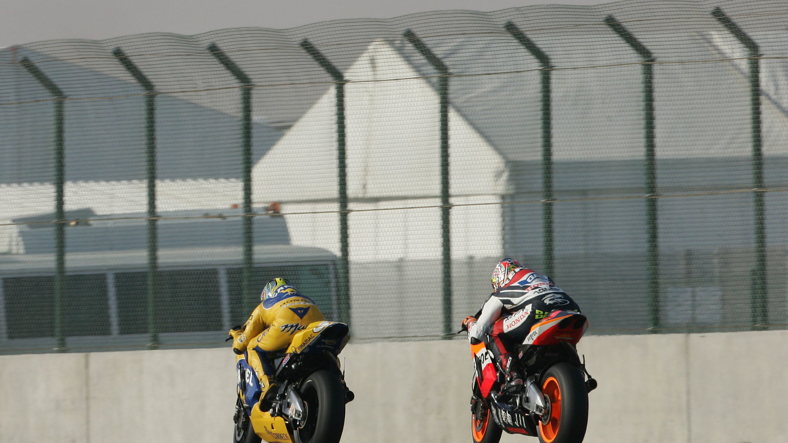 Biaggi and Barros, Qatar MotoGP, 2004