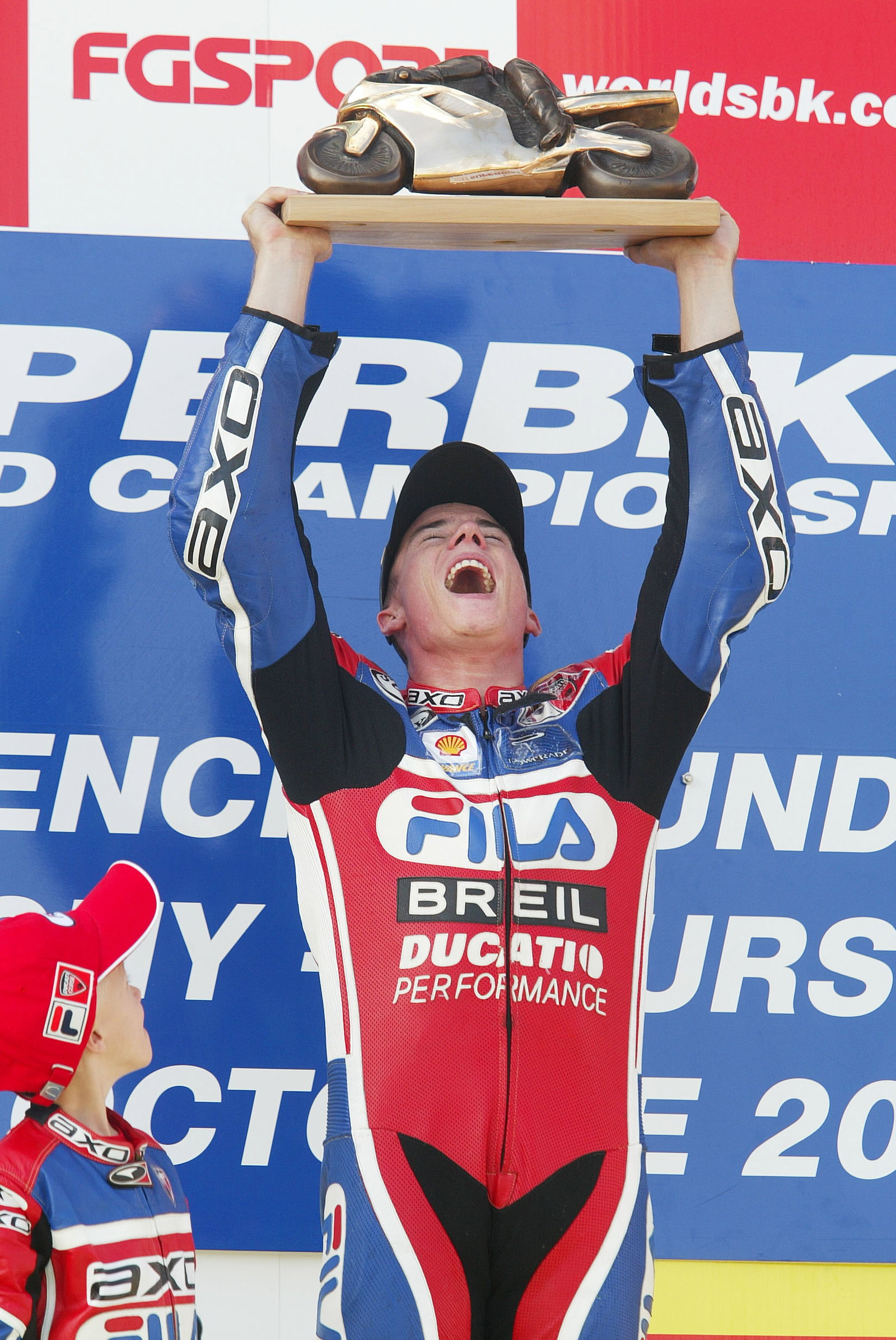 Toseland Is World Champion, Magny Cours WSBK,2004