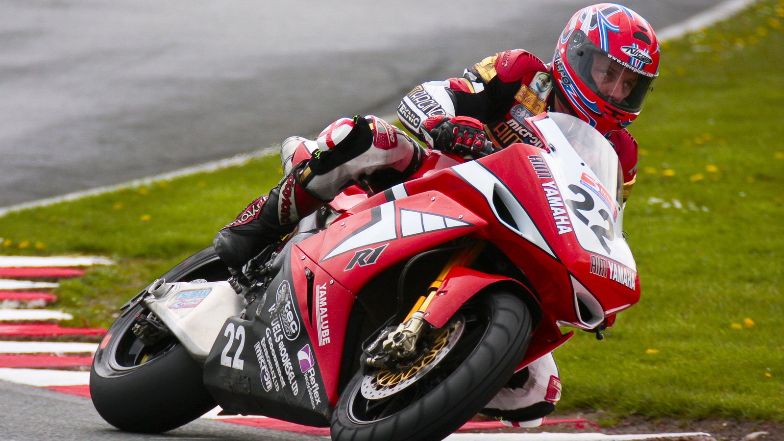 Qualifying. 22. Steve Plater AIM Yamaha