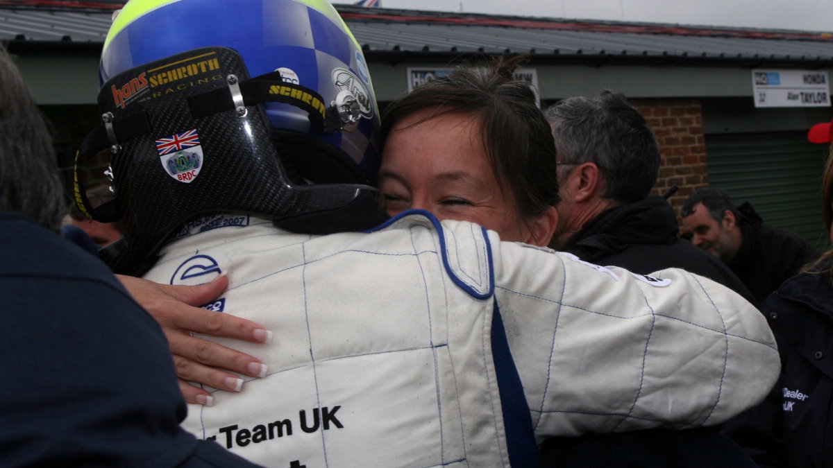 Mat Jackson - BMW Dealer Team UK BMW 320si