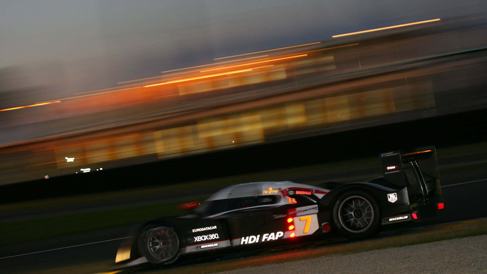 Villeneuve, Gene, Minassian - Peugeot 908 HDi-FAP