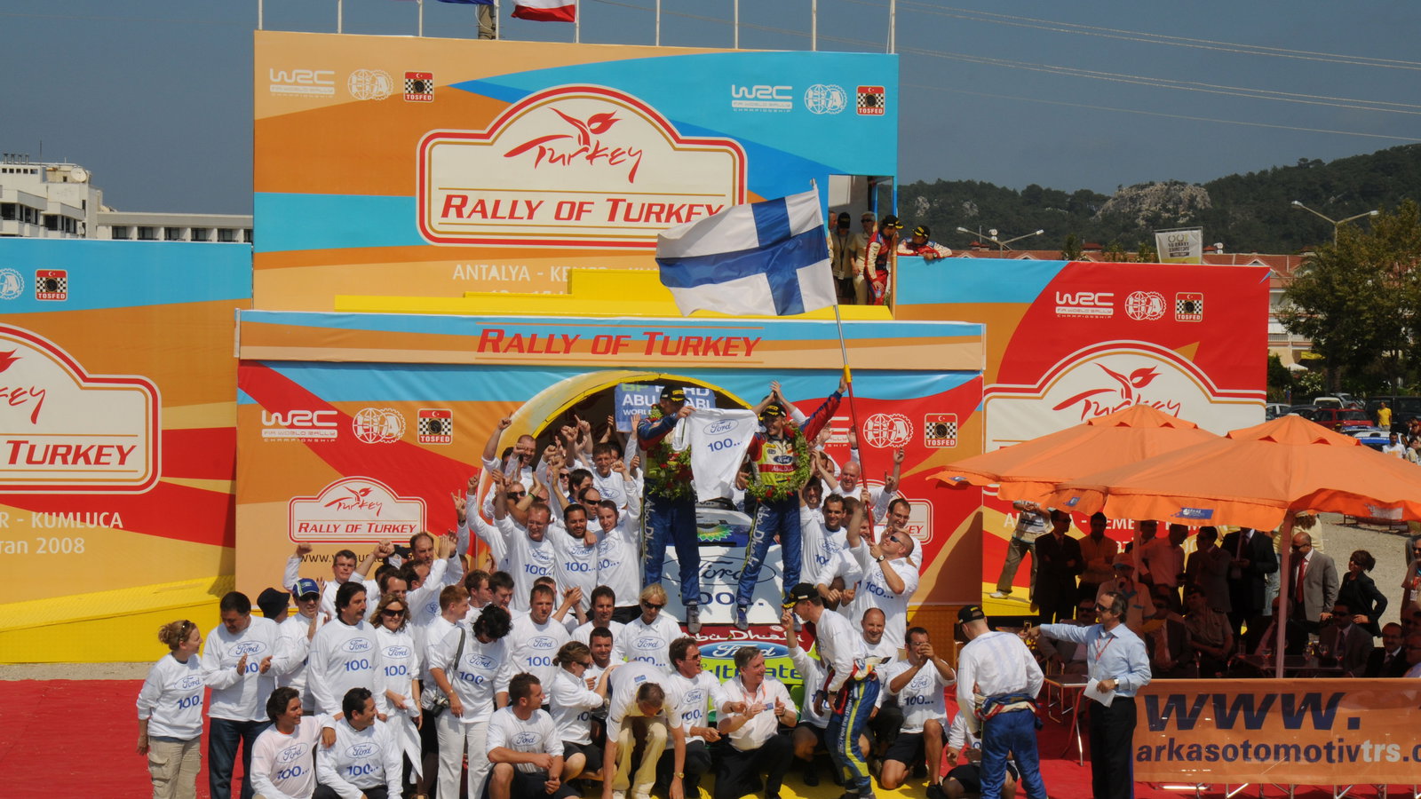 Podium, Mikko Hirvonen (FIN) Jarmo Lehtinen(FIN), Ford Focus RS WRC07, BP Ford Abu Dhabi World Rally