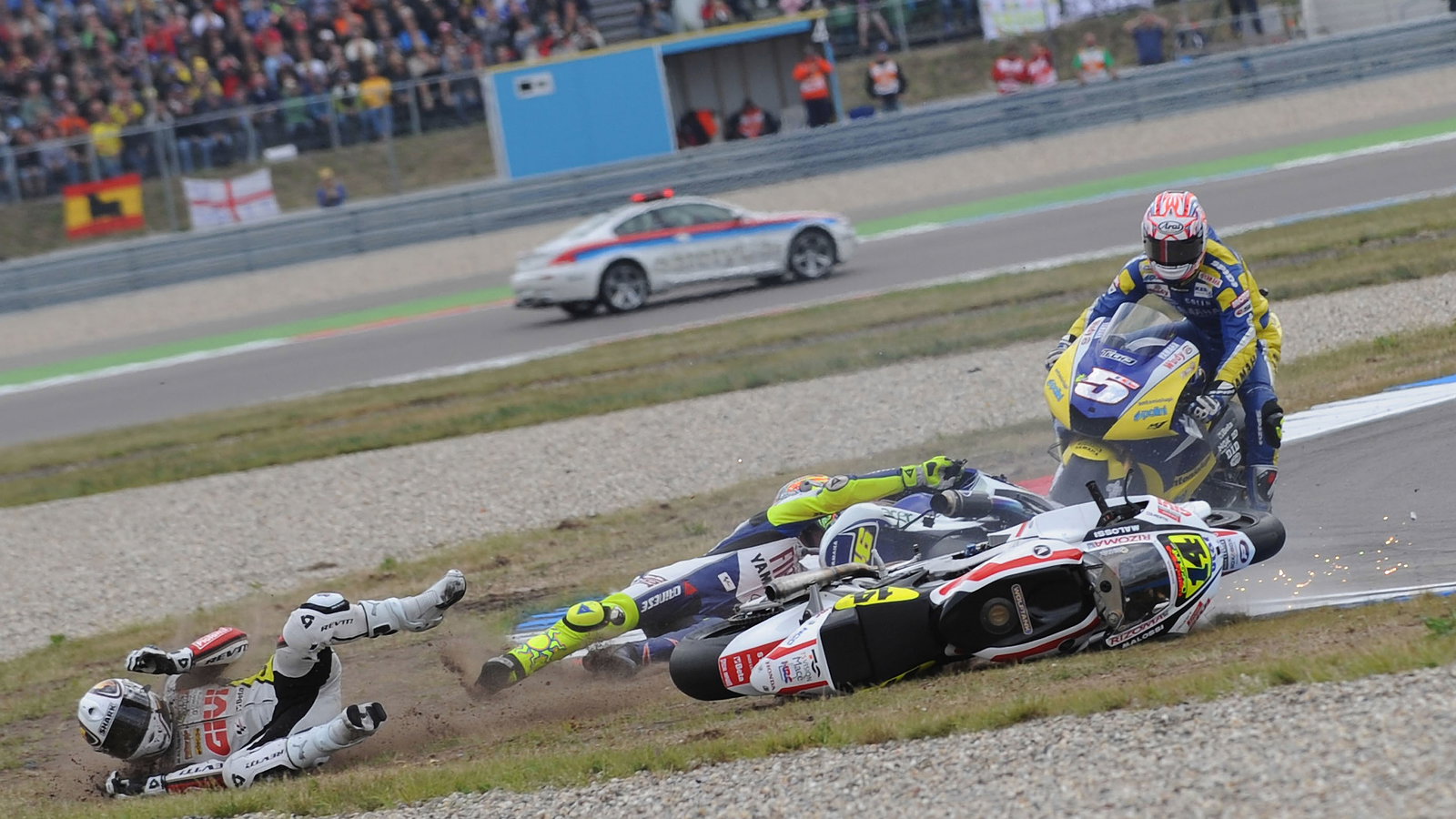 Rossi and De Puniet crash, Dutch MotoGP Race 2008