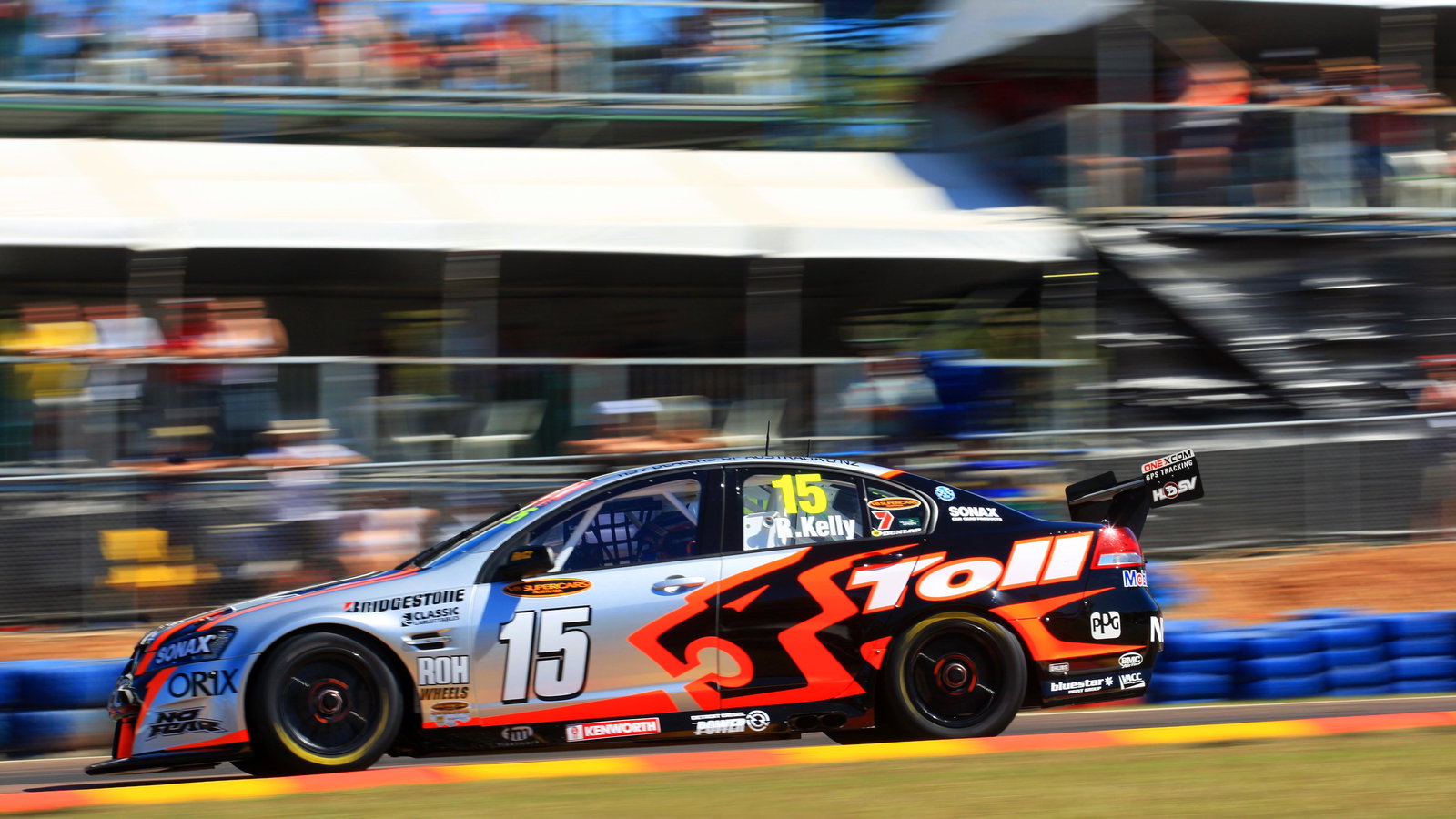 Rick Kelly (aust) Toll HSV CommodoreV8 SupercarsRd 6 Triple CrownHidden ValleyDarwn NTPhillip Island