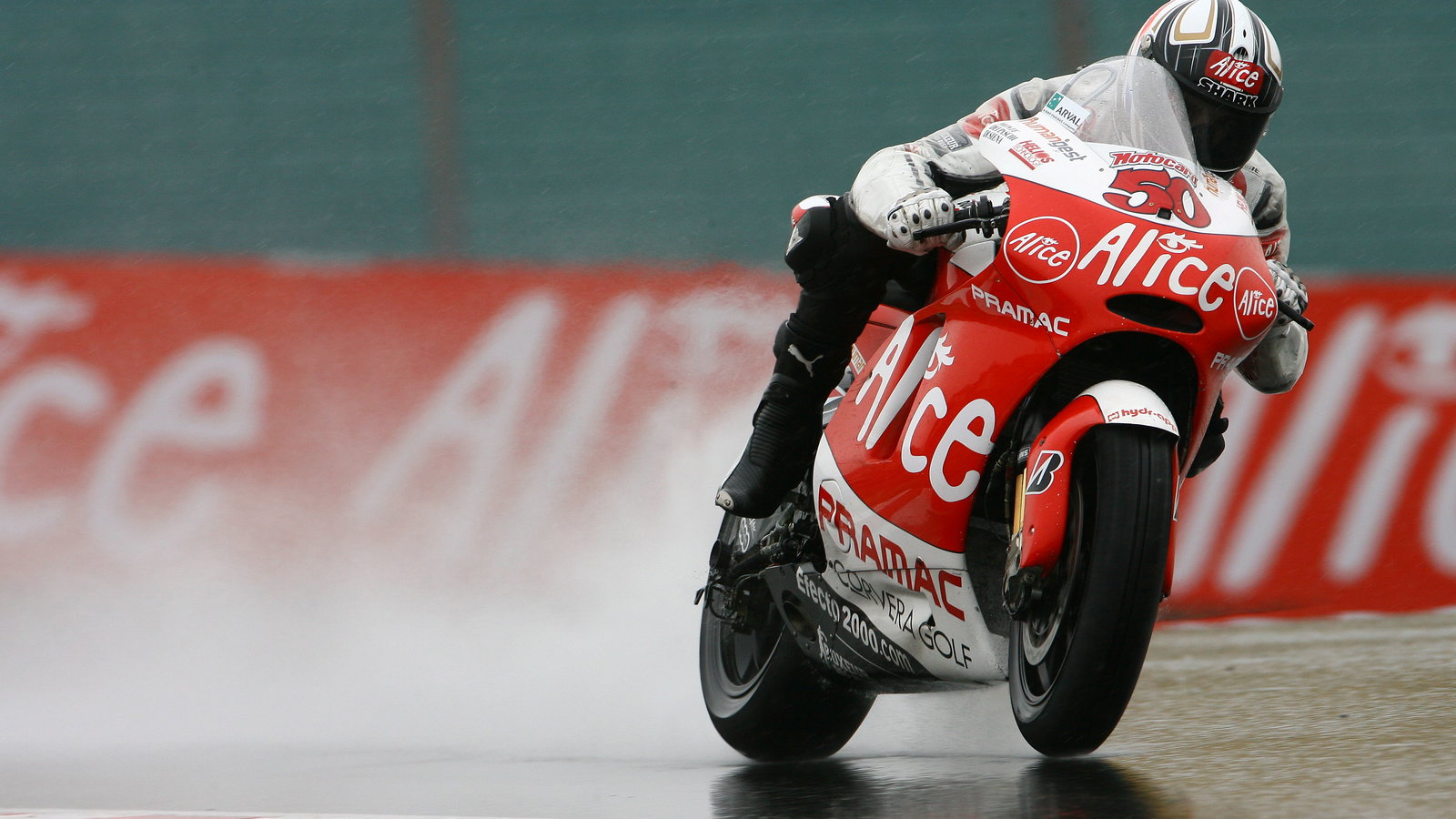 Guintoli slides, German MotoGP Race 2008