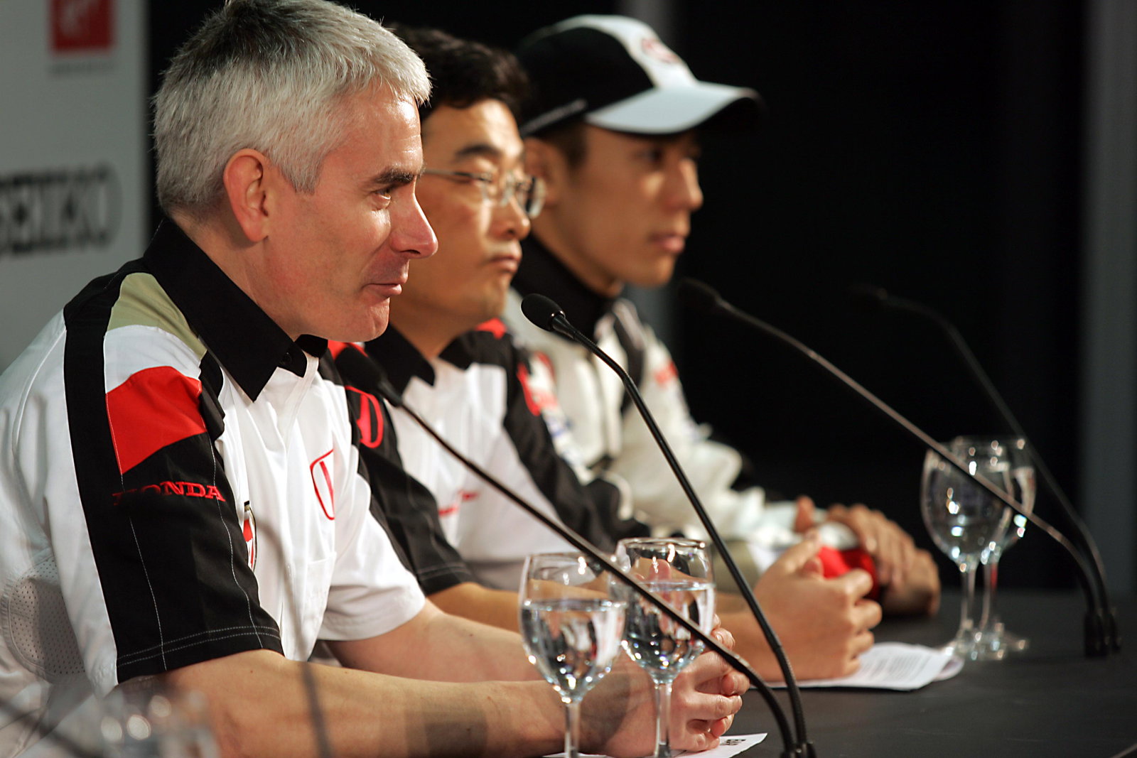 Geoff Willis, Takeo Kiuchi and Takuma Sato at the launch of the new BAR-Honda 007