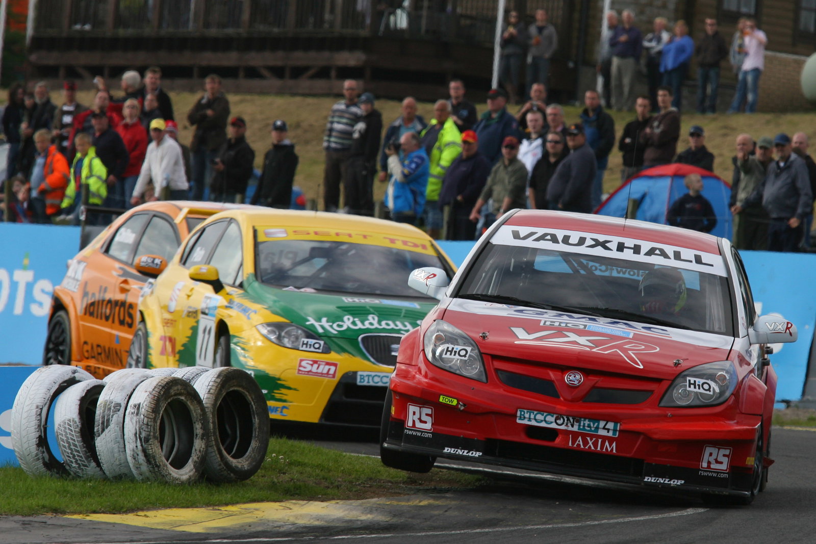 Tom Onslow-Cole (GBR) - VX Racing Vauxhall Vectra