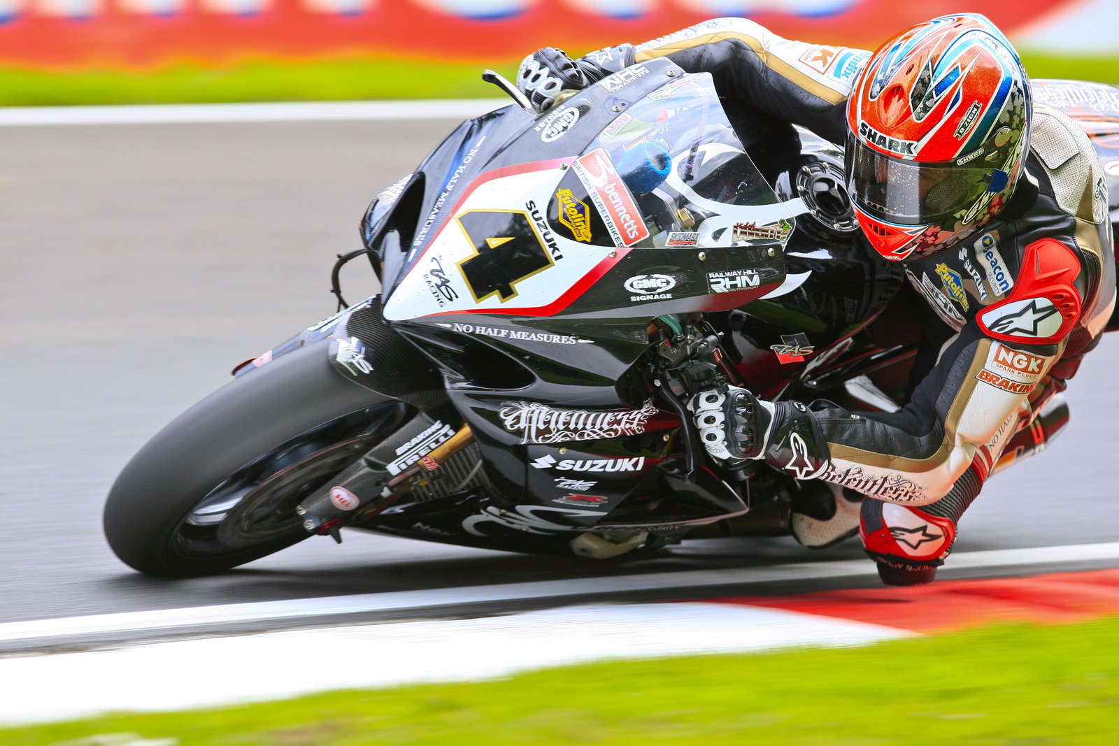 4. Michael Laverty Relentless Suzuki by TAS, Suzuki GSX-R1000 K8
