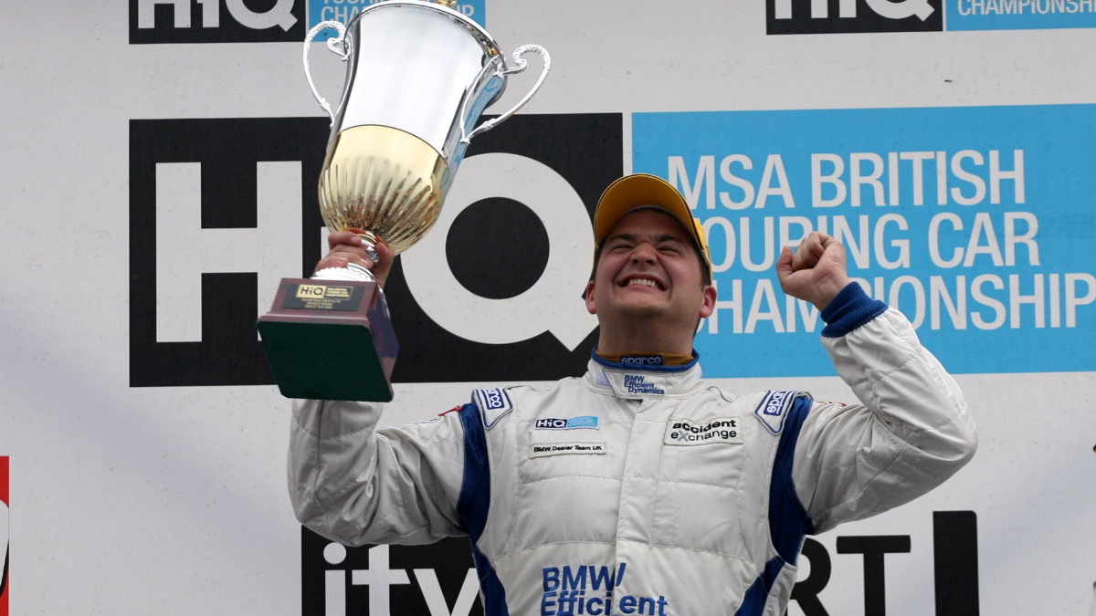 Mat Jackson - BMW Dealer Team UK BMW 320si