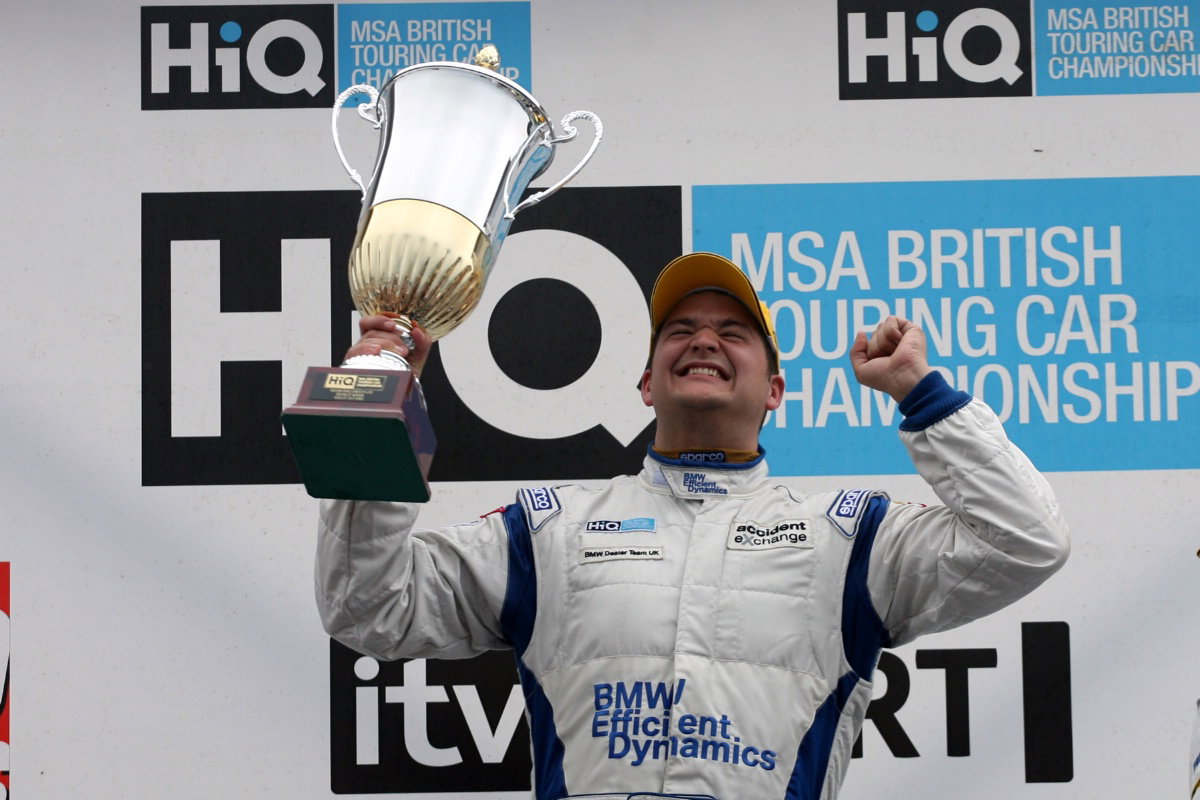 Mat Jackson - BMW Dealer Team UK BMW 320si