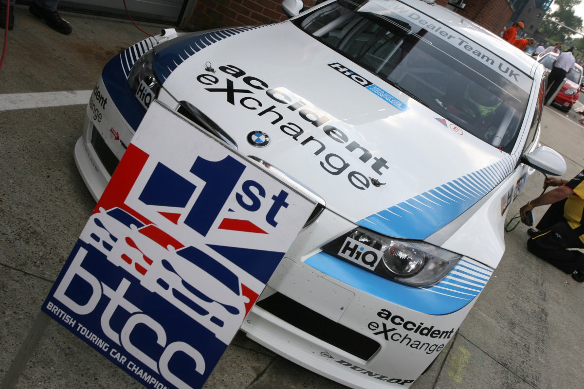 Mat Jackson - BMW Dealer Team UK BMW 320si