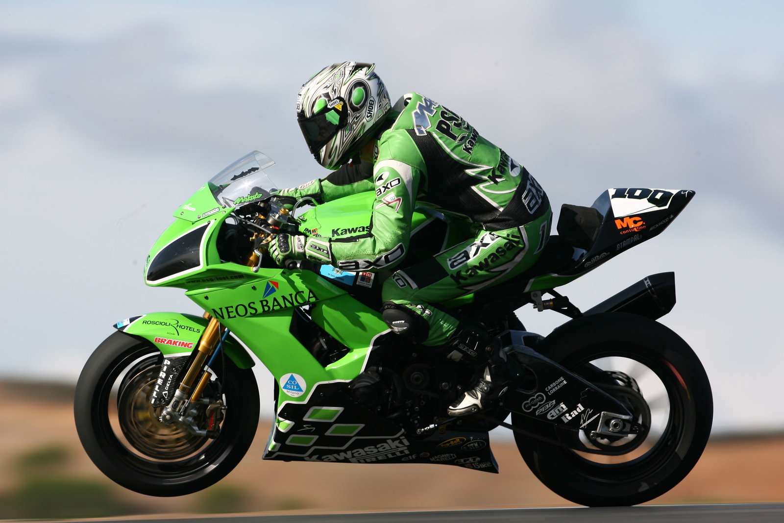 Exclusive: PBM gets factory Kawasakis. | Crash.net