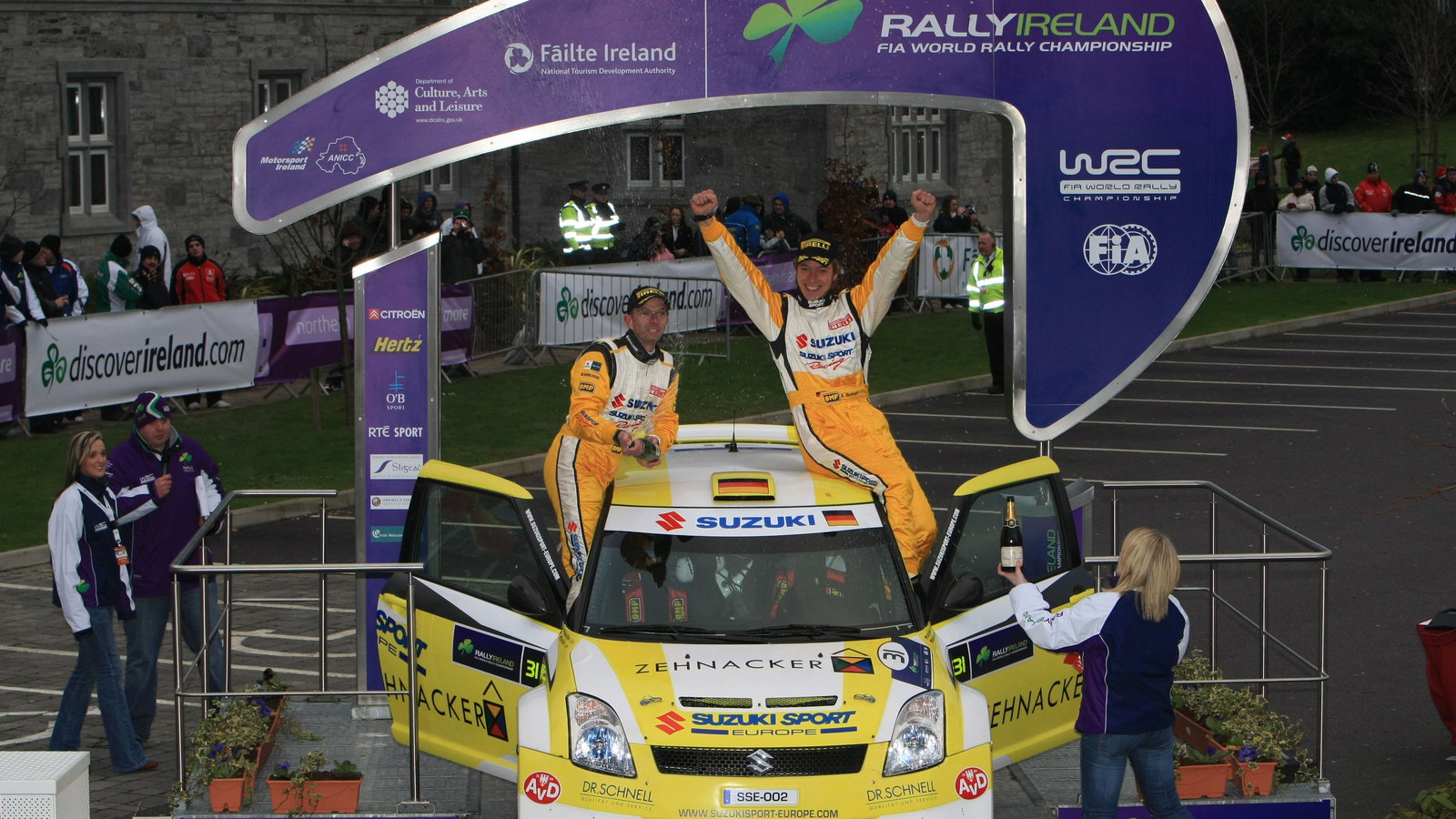 Aaron Nikolai Burkart (D) Michael Koelbach (D), Suzuki Swift S1600