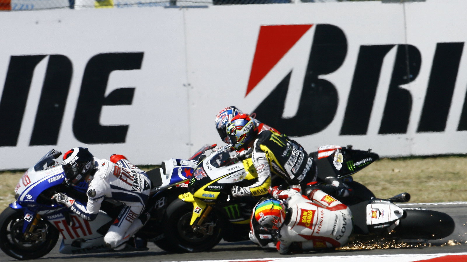 Edwards and De Angelis crash, San Marino 125GP 2009
