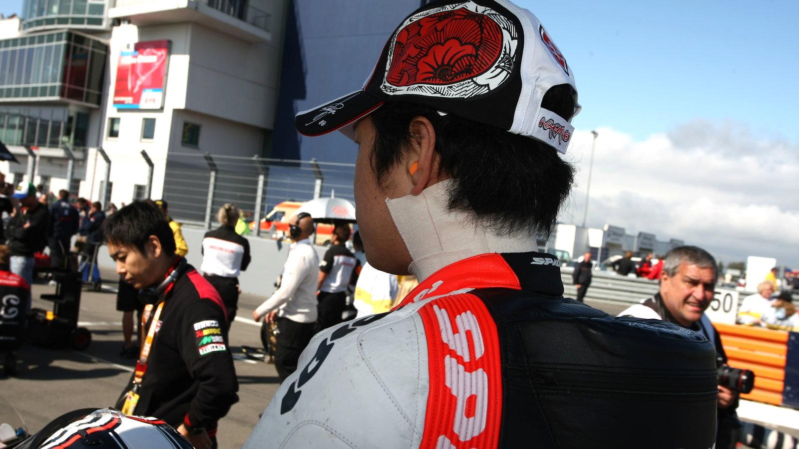 Nakano, bandages on neck, German WSBK Race 1 2009
