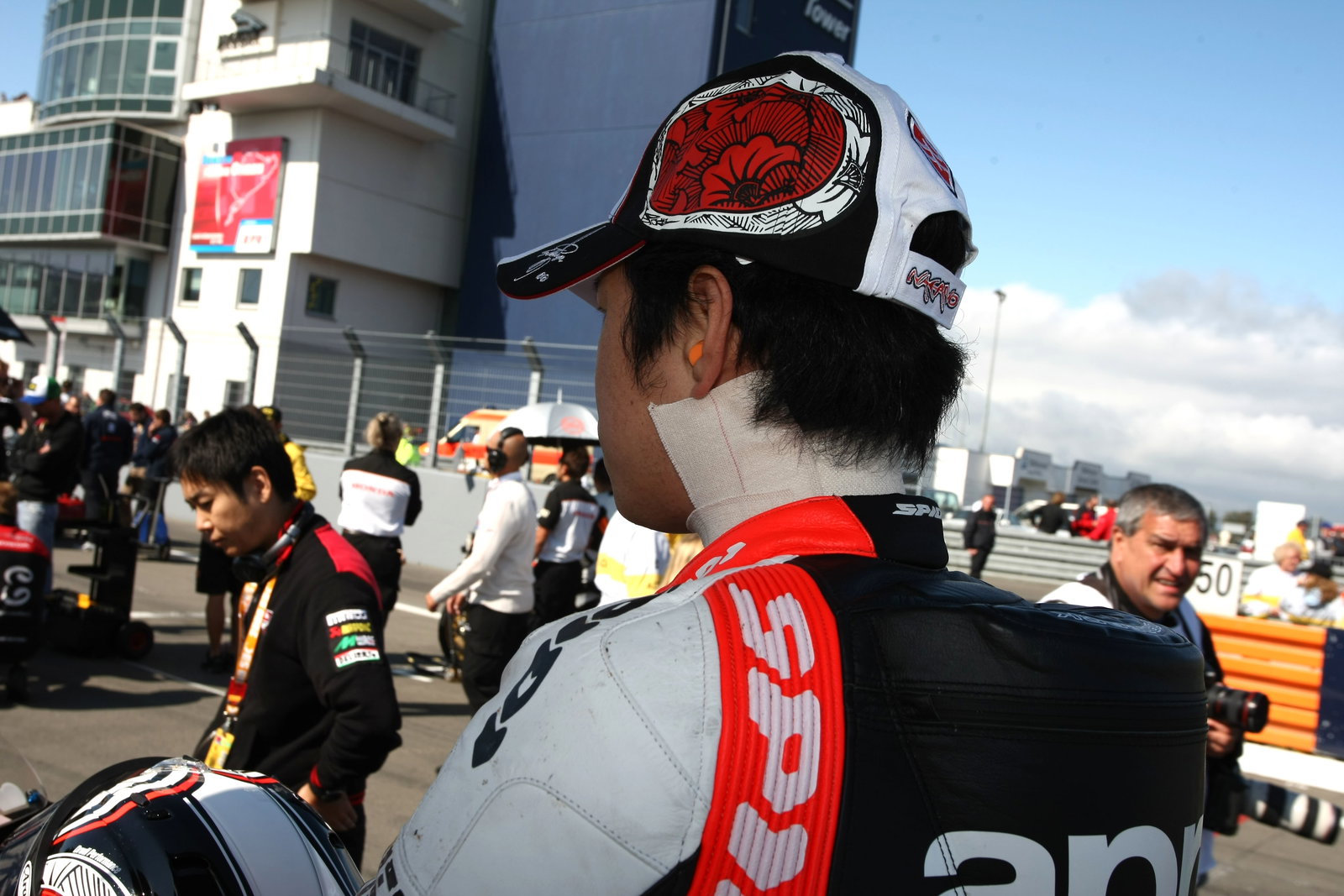 Nakano, bandages on neck, German WSBK Race 1 2009