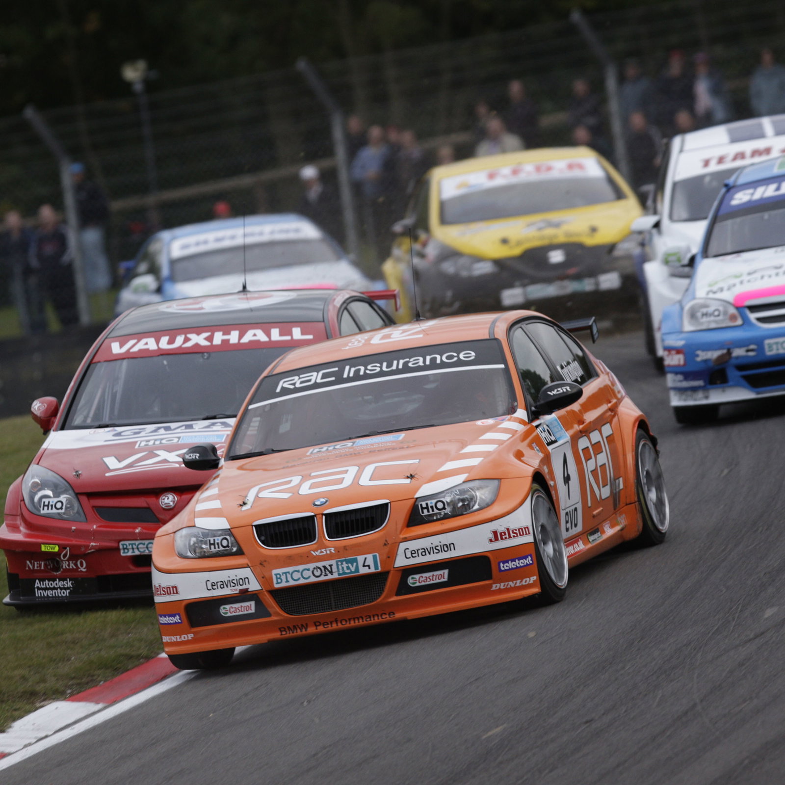 Colin Turkington leads Fabrizio Giovanardi