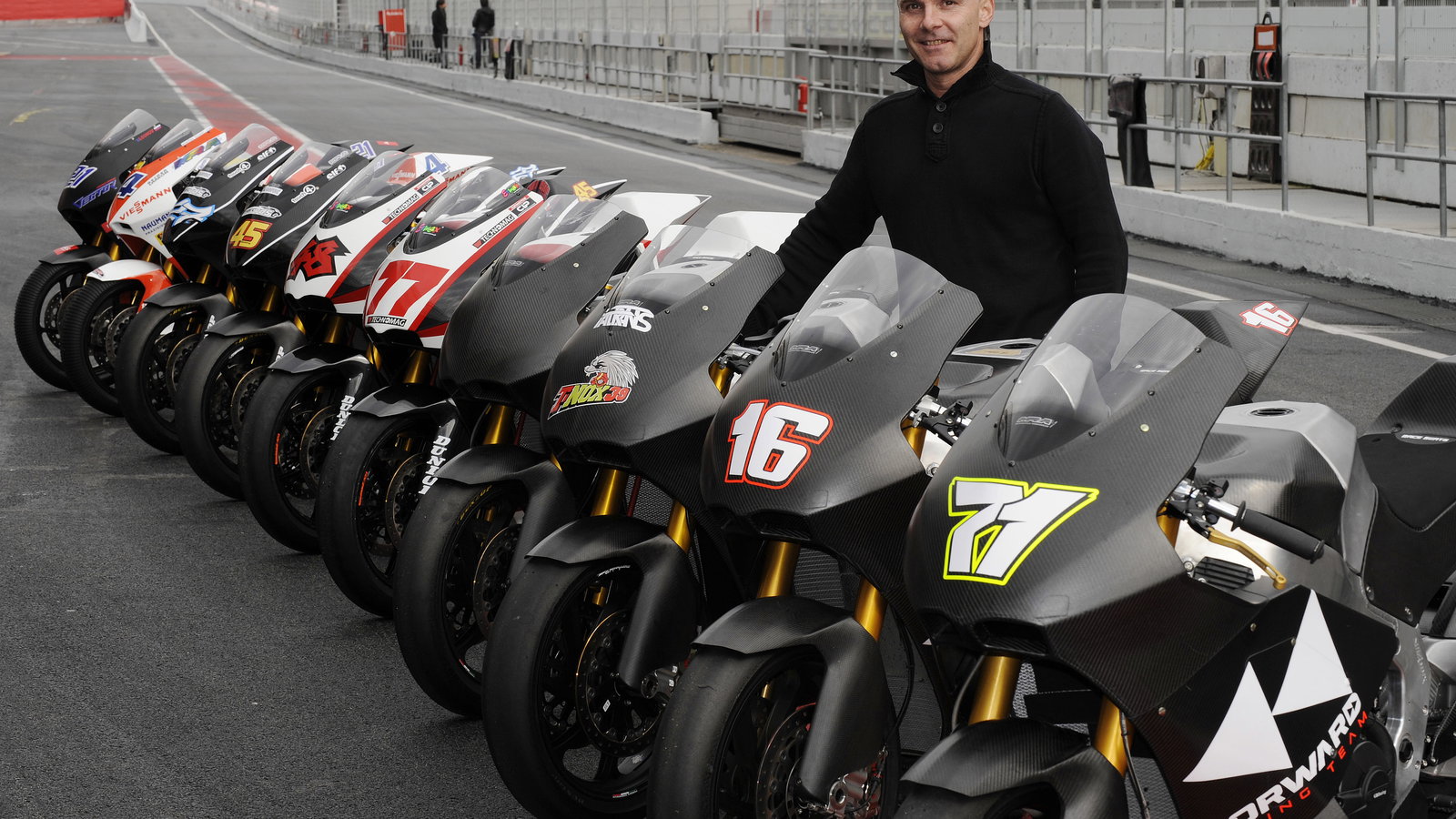 Eskil Suter with his Moto2 bikes, Catalunya Moto2 Test, February 2010