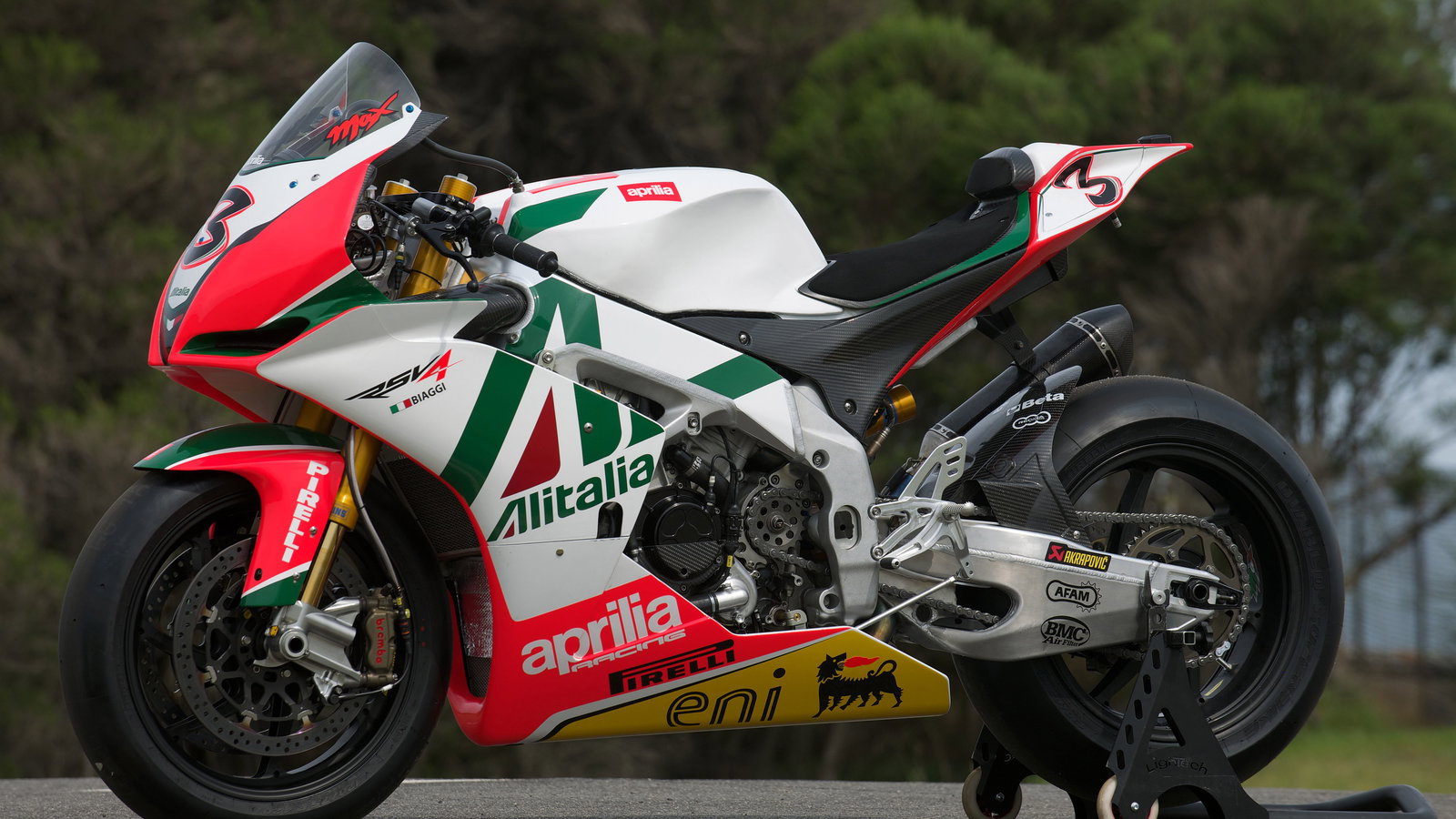 Biaggi, Aprilia RSV4, Australian WSBK Test 2010
