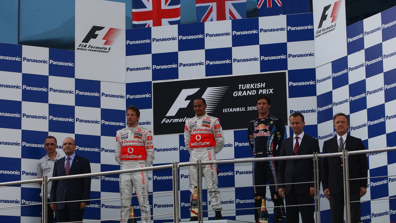Race, Lewis Hamilton (GBR), McLaren Mercedes, MP4-25 race winner, Jenson Button (GBR), McLaren Mer