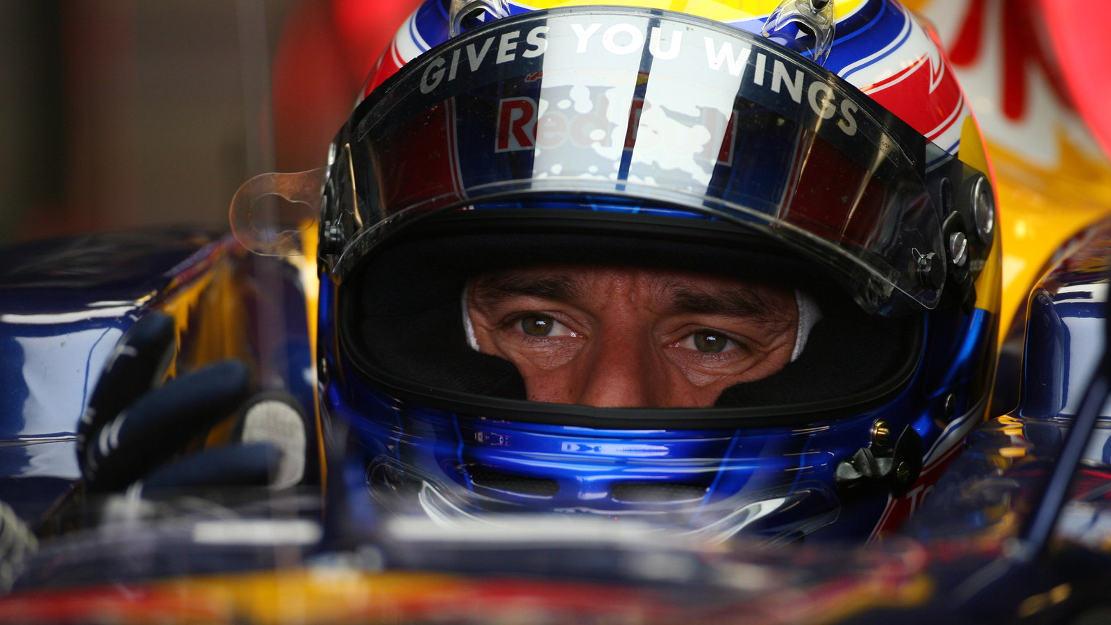 Friday Practice 1, Mark Webber (AUS), Red Bull Racing, RB6
